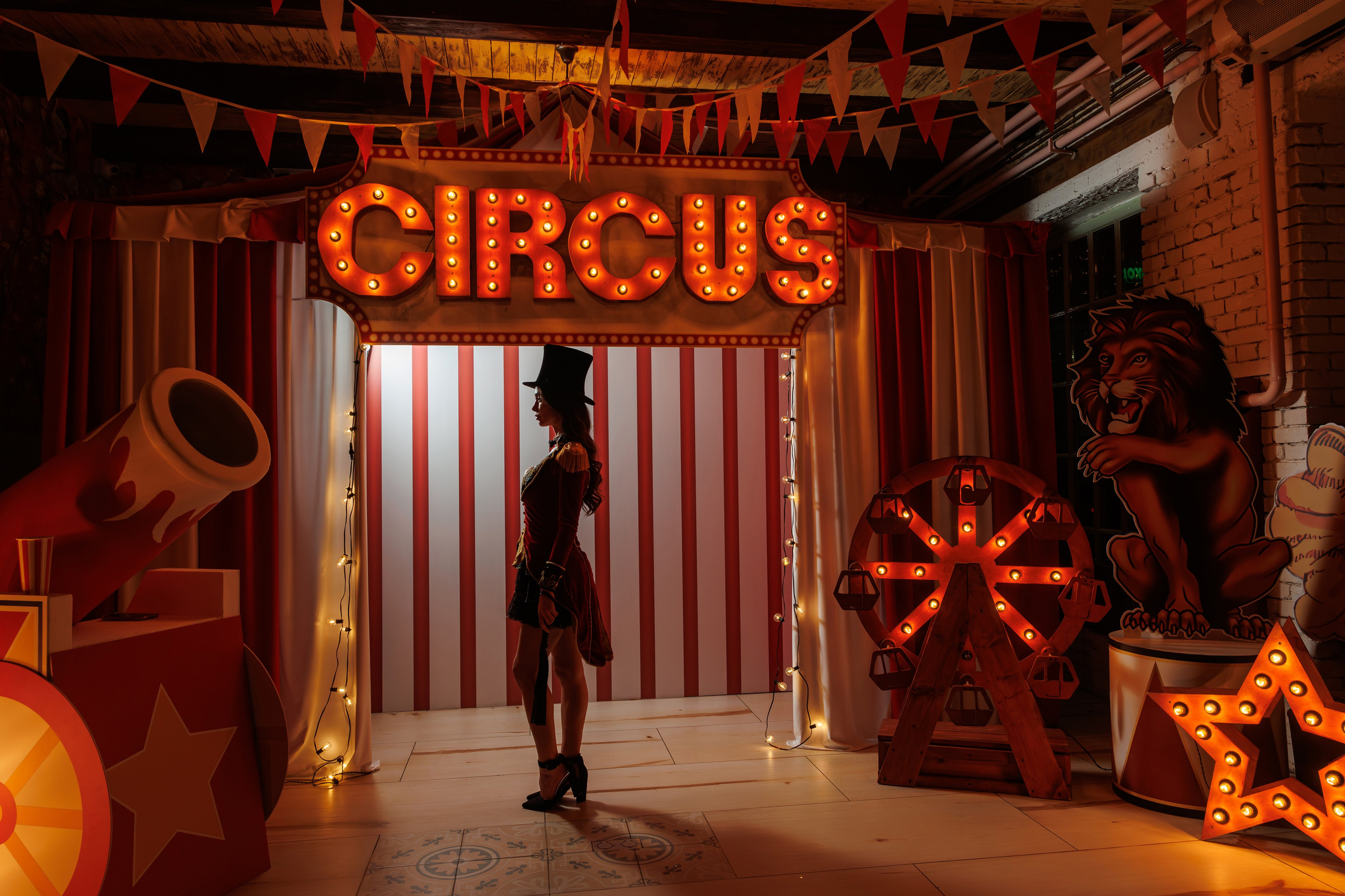 Корпоратив в стиле «Цирк». Репортажный фотограф Ольга Кочетова в Москве