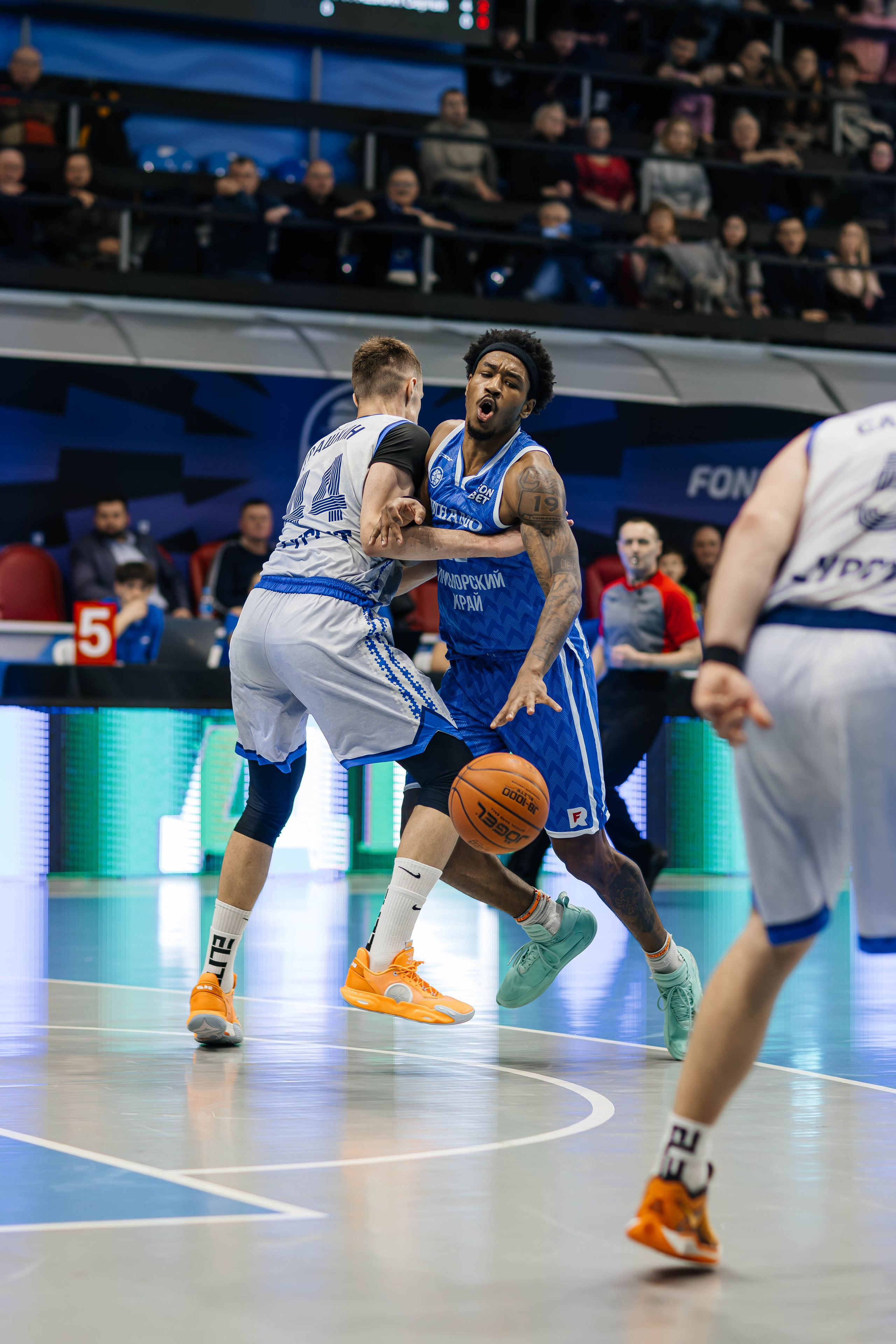 Баскетбол — Динамо. Репортажный и свадебный фотограф во Владивостоке Максим Цой