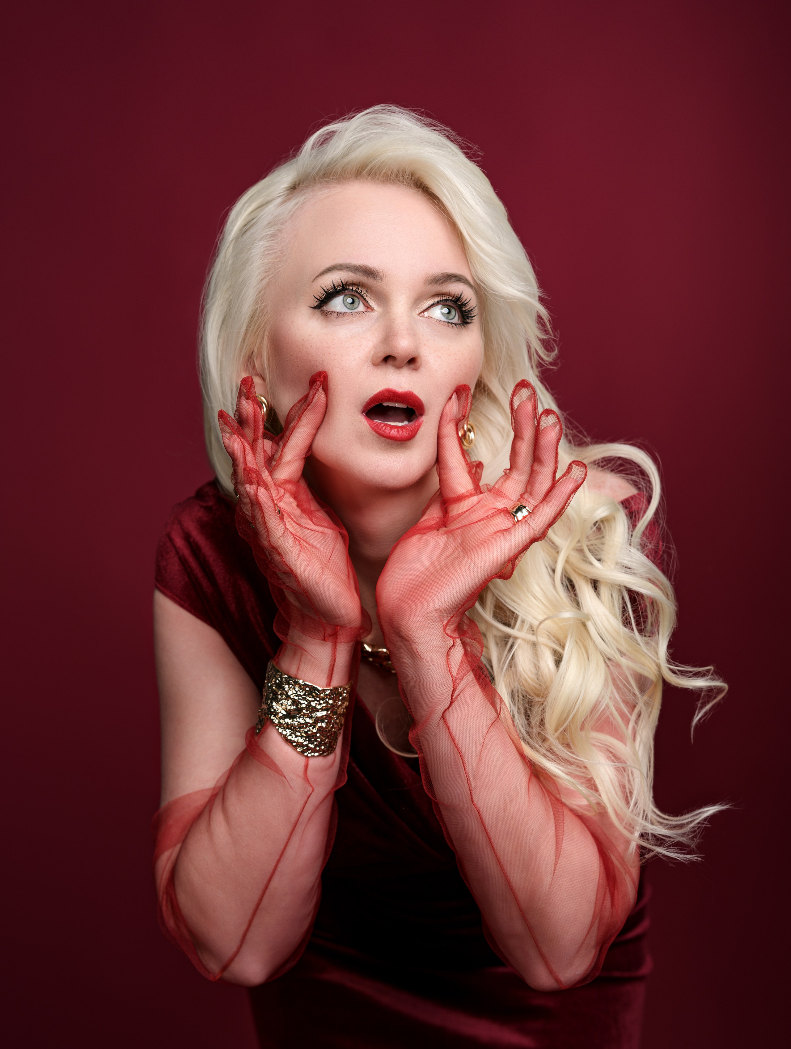 Студийная фотосессия для Анны «Lady in red». Фотограф Симферополь Крым Ольга Топоривская