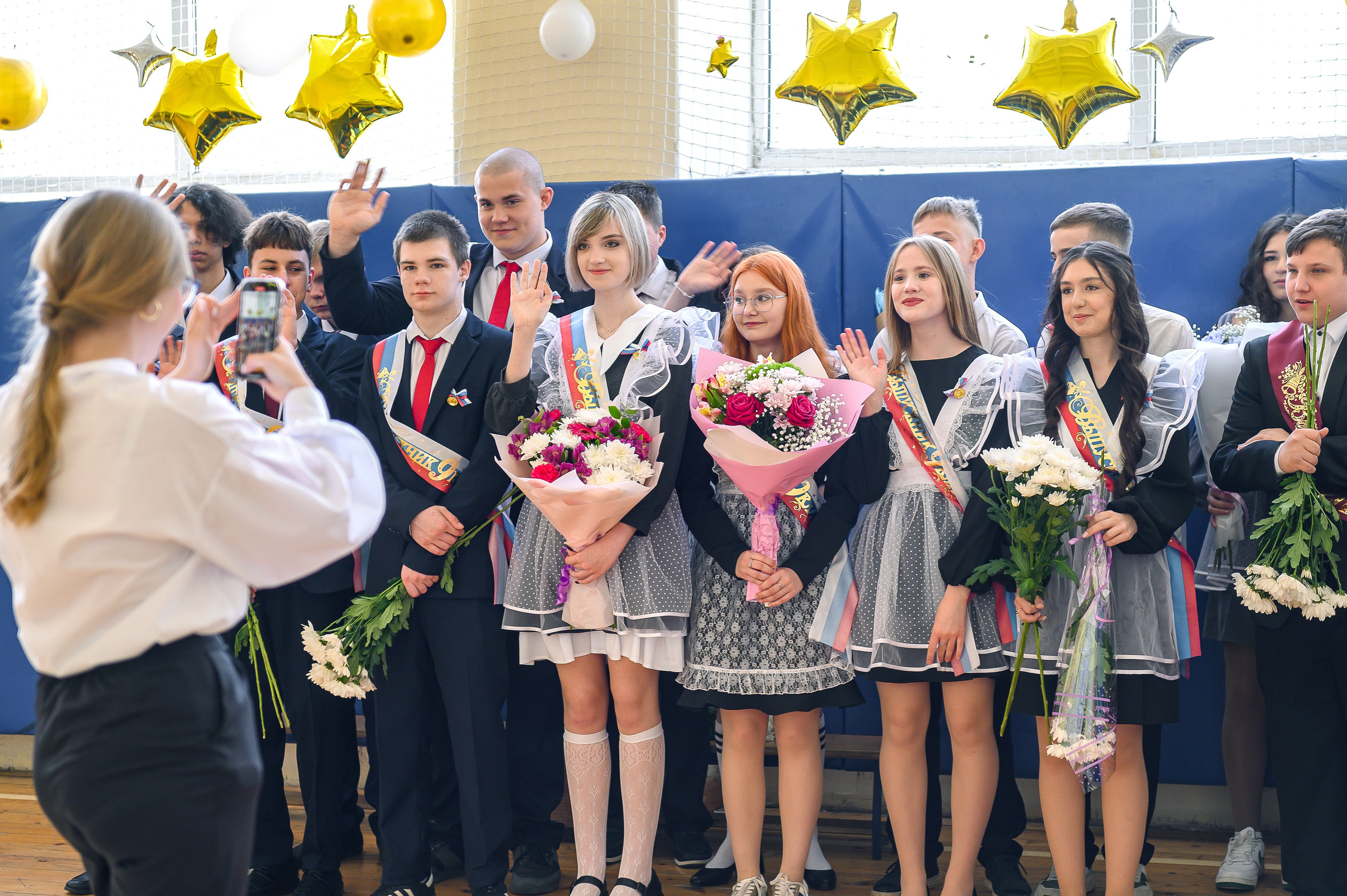 Последний звонок 2025. Фотограф Галина Лисанова, г. Брянск