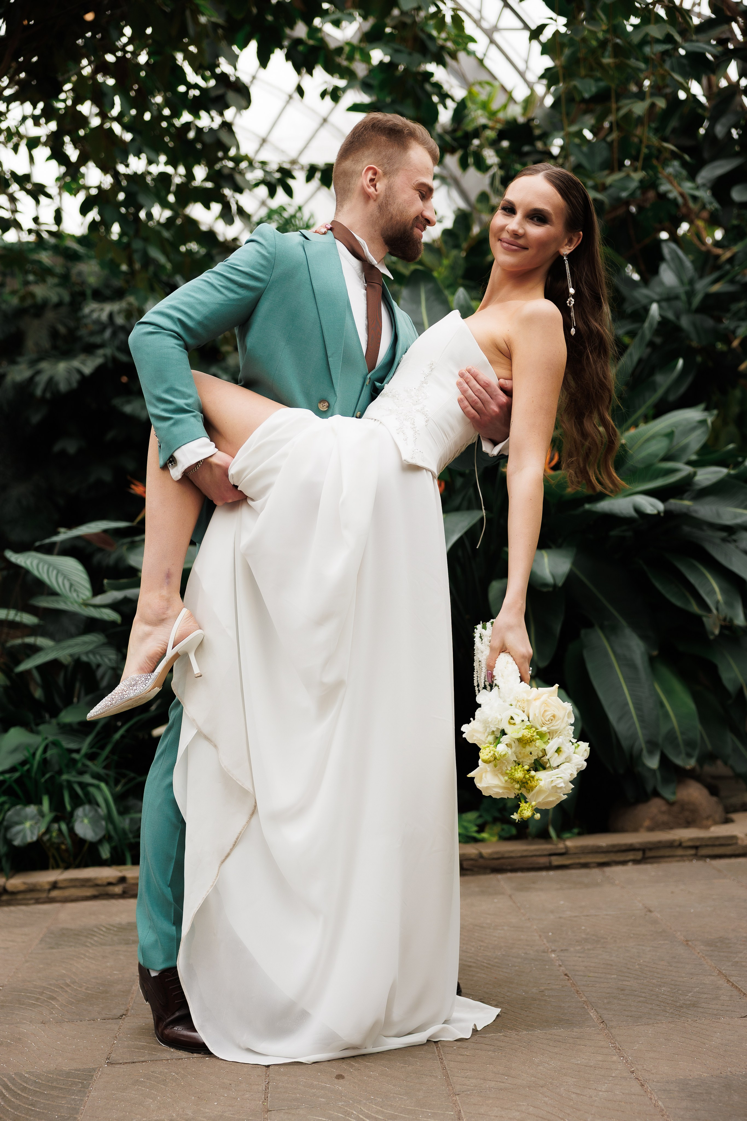 Свадебная прогулка в оранжерее. Питер. Свадебный и семейный фотограф в Москве Красинская Мария