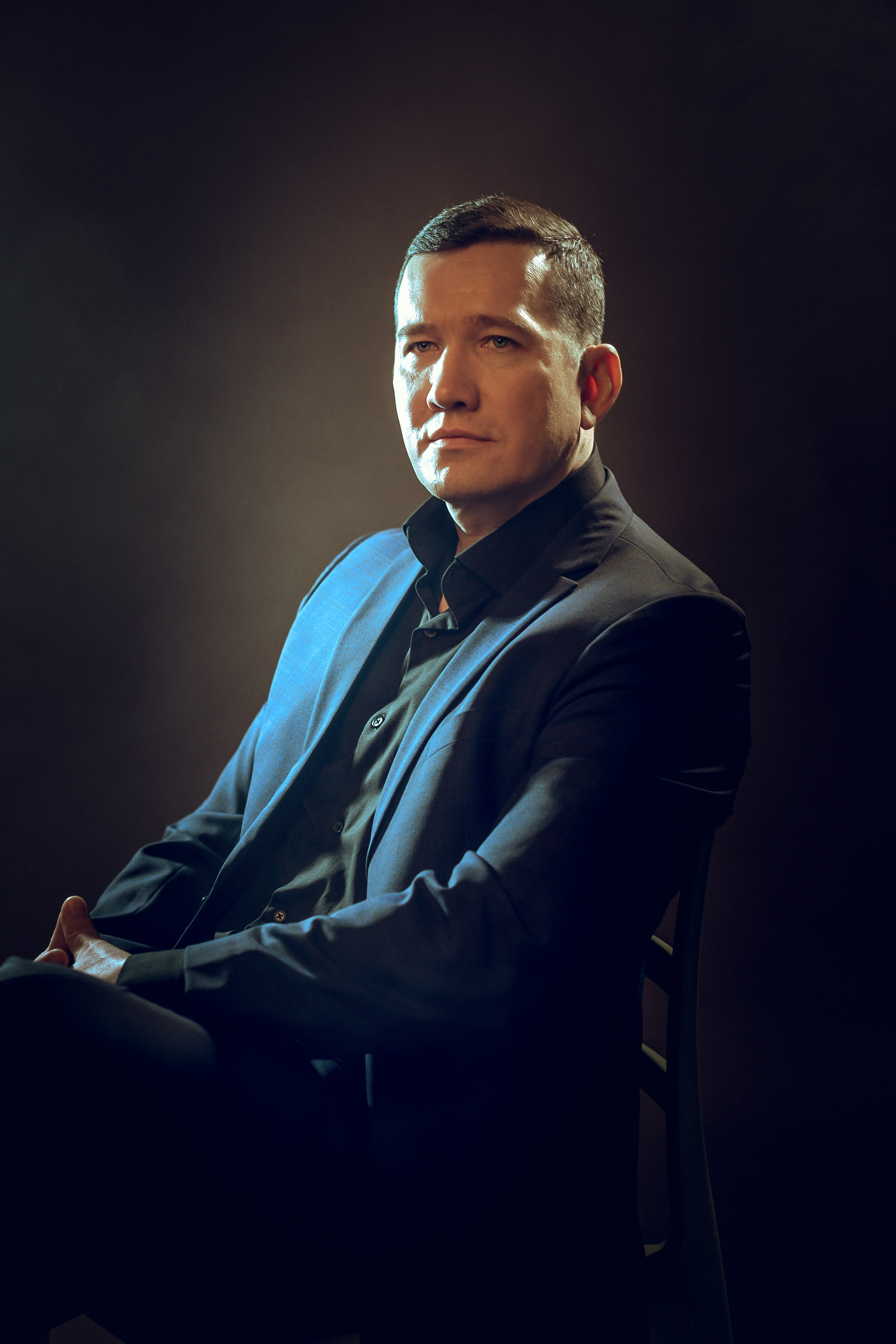 МУЖСКОЙ ПОРТРЕТ. Фотограф Юлия Антушева