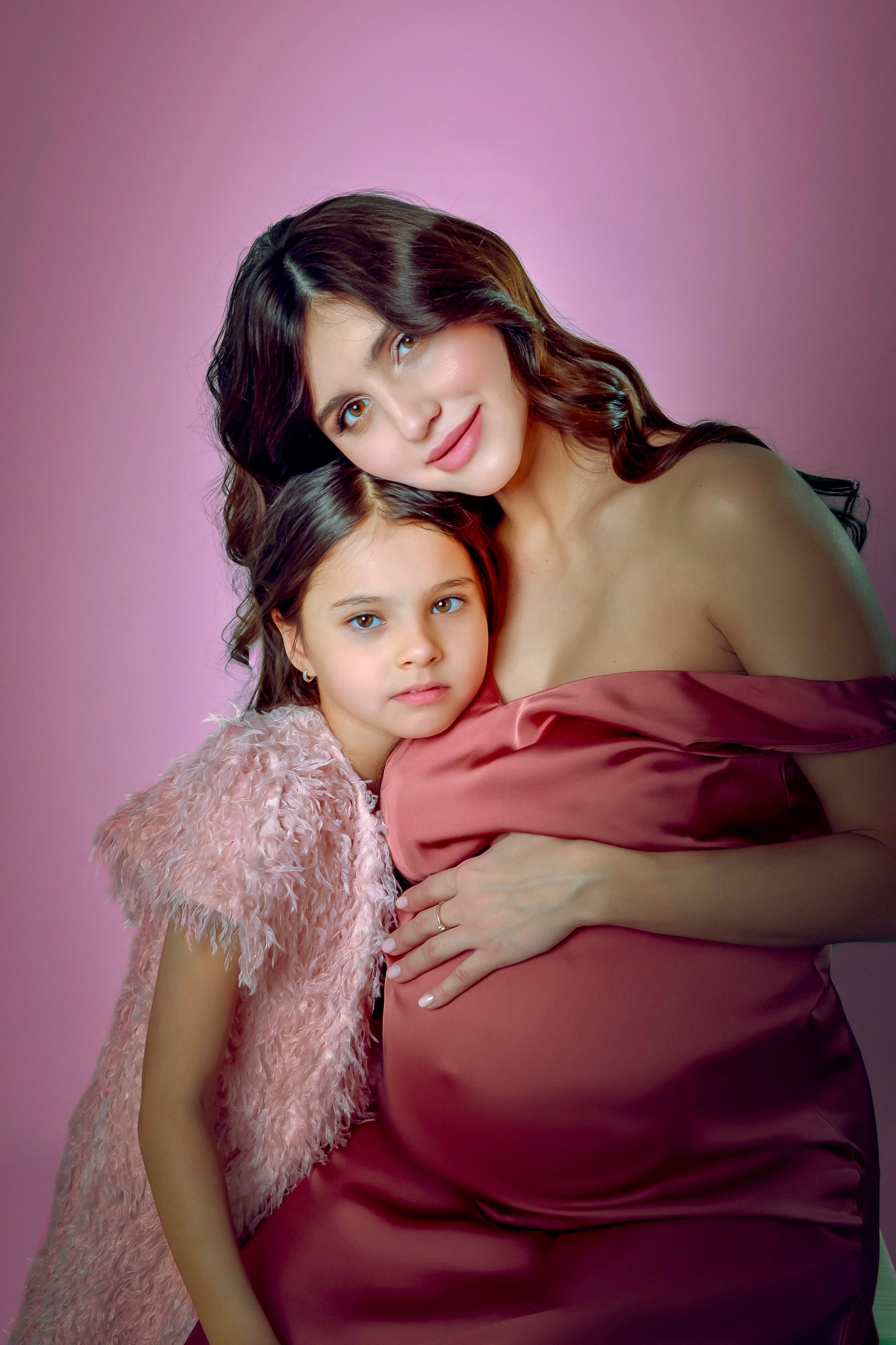 ДОЧКИ, ВНУЧКИ, БАБУШКА. Фотограф Юлия Антушева