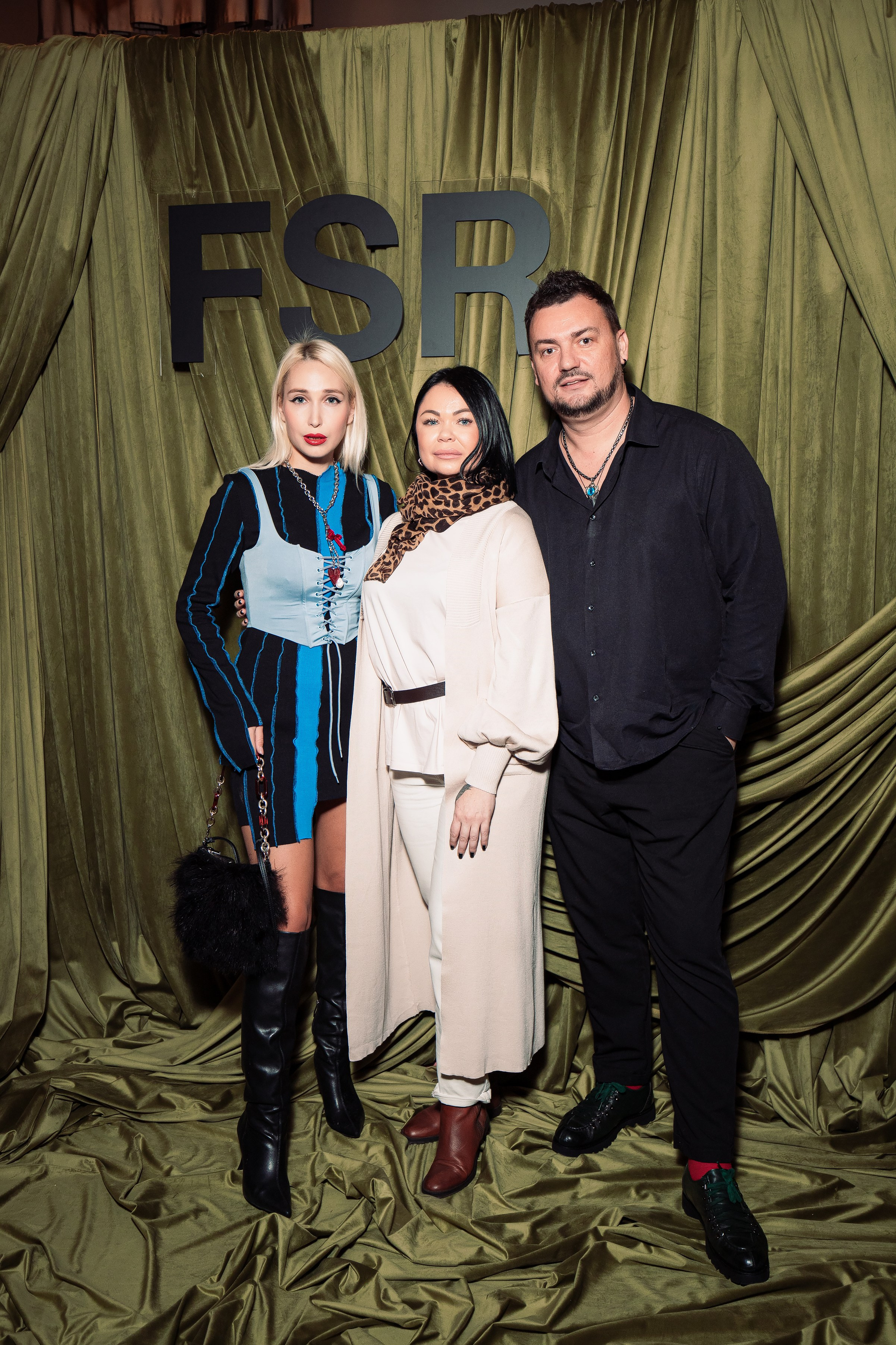 Модный антракт. Репортажный и fashion фотограф в Москве Сергей Бардин