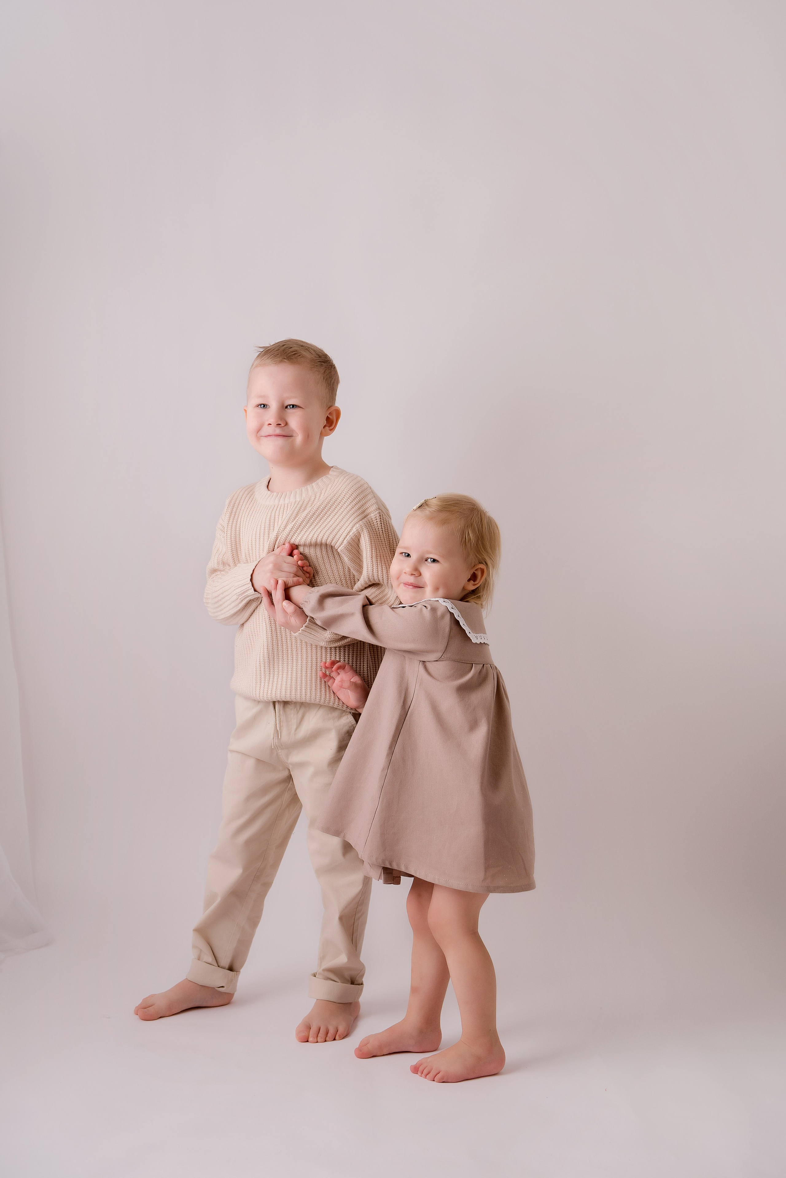 Гоша и Ариша. Детский фотограф в Долгопрудном и Москве