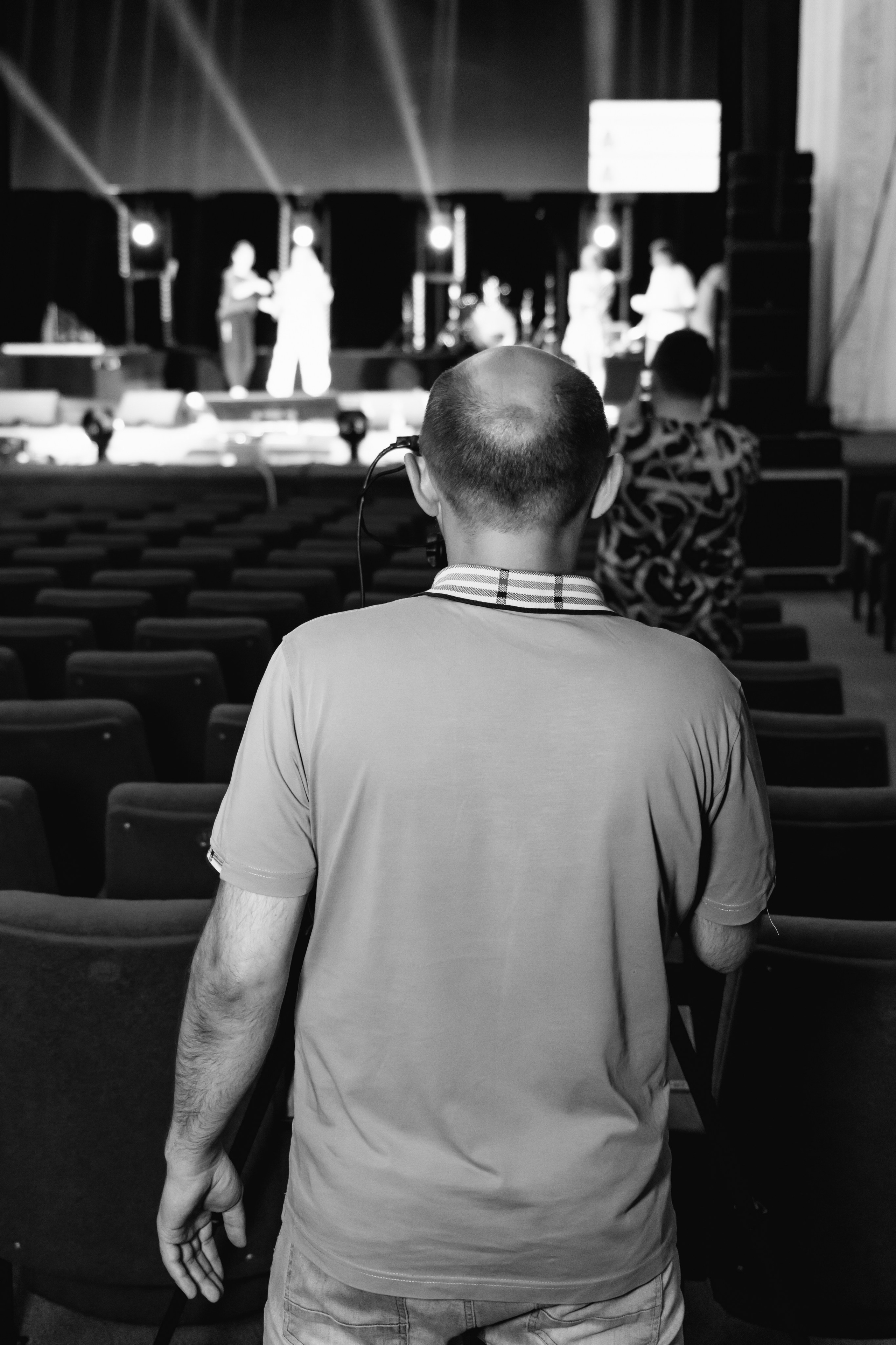 Backstage. Занимаюсь профессиональной фотографией и живу рядом с Байкалом. Работаю в разных жанрах