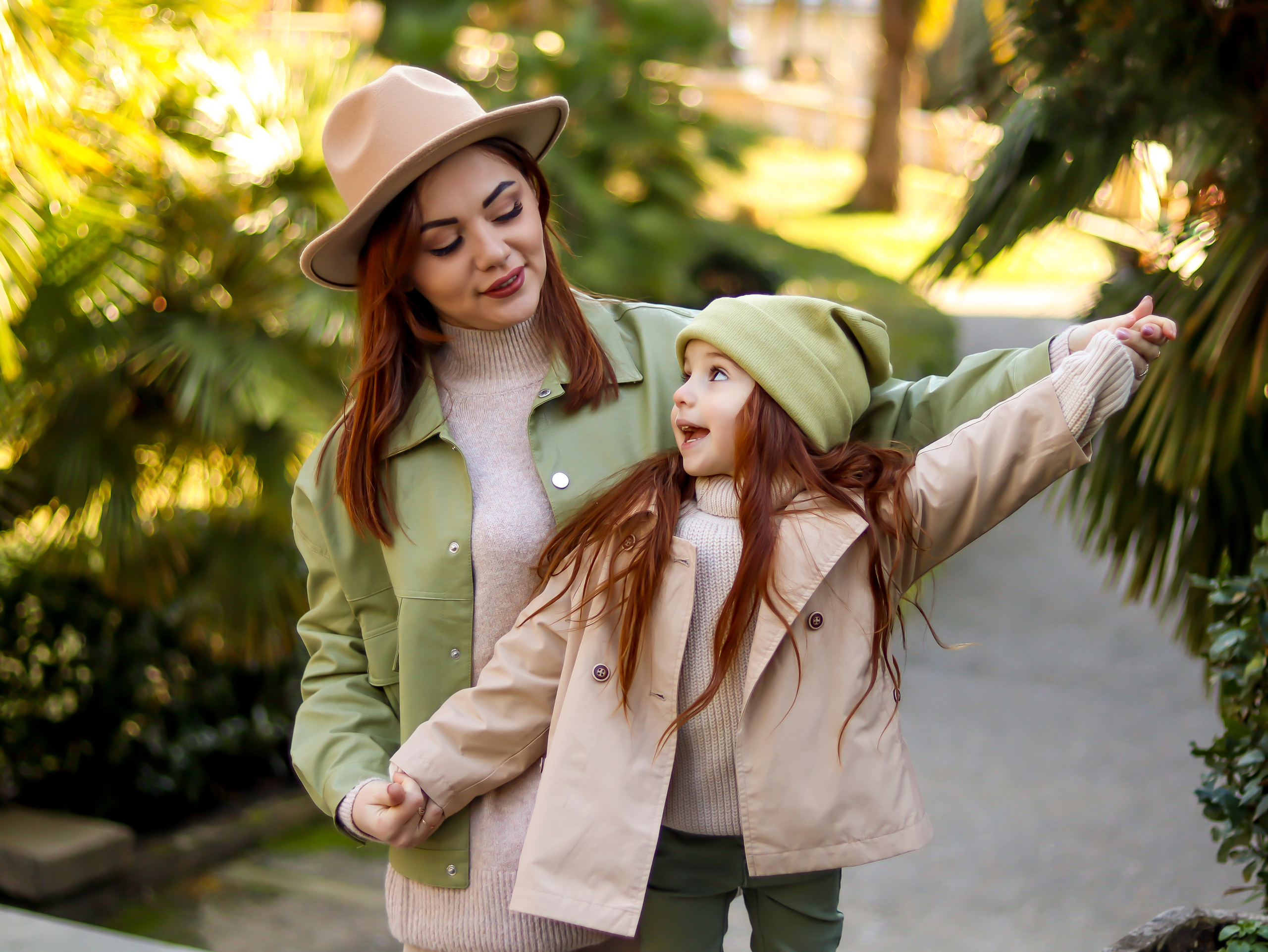 ИРИНА и АДЕЛИЯ. Фотограф Людмила Лебединская г. Краснодар (Приморско-Ахтарский р-он)