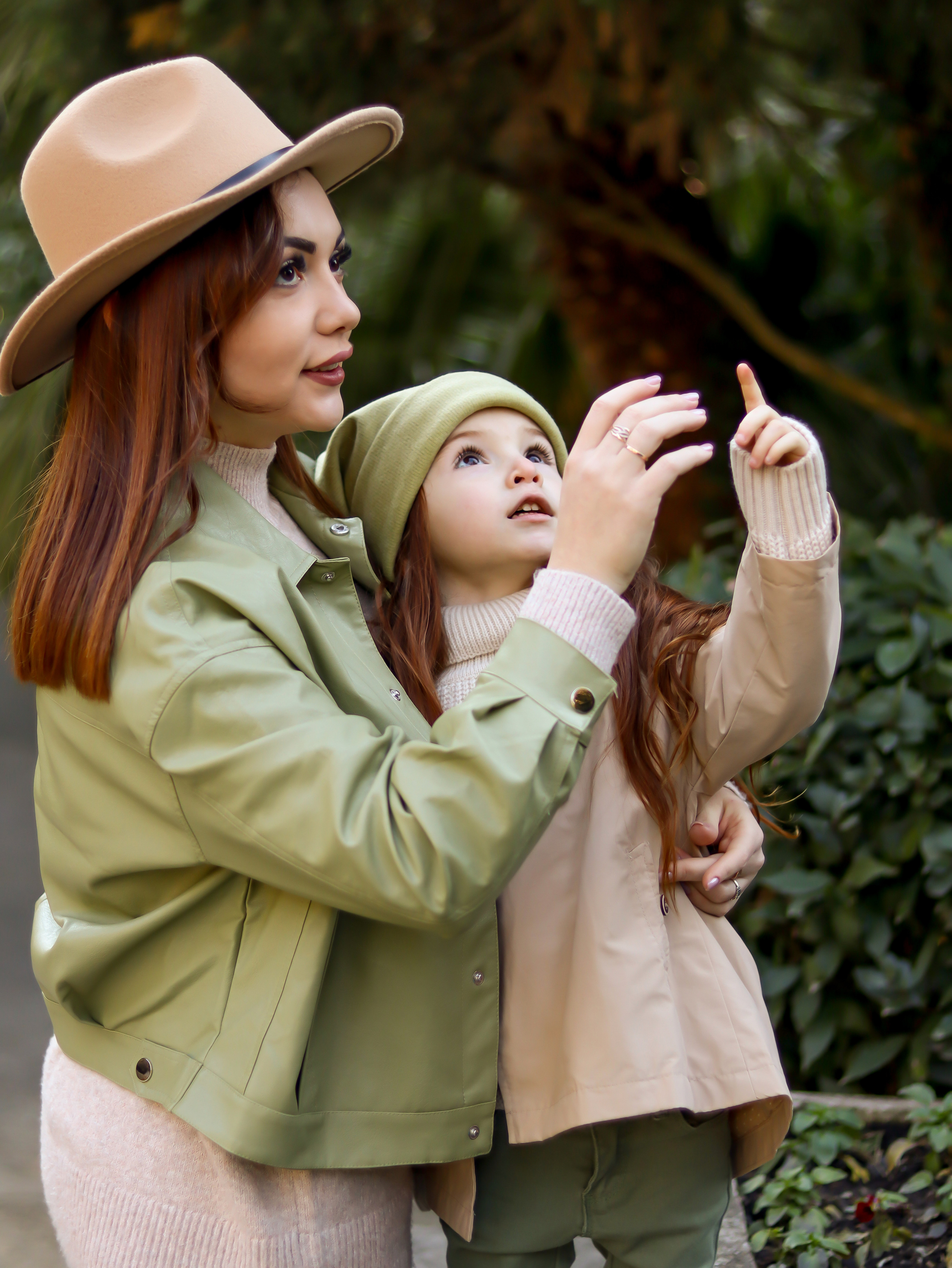 ИРИНА и АДЕЛИЯ. Фотограф Людмила Лебединская г. Краснодар (Приморско-Ахтарский р-он)