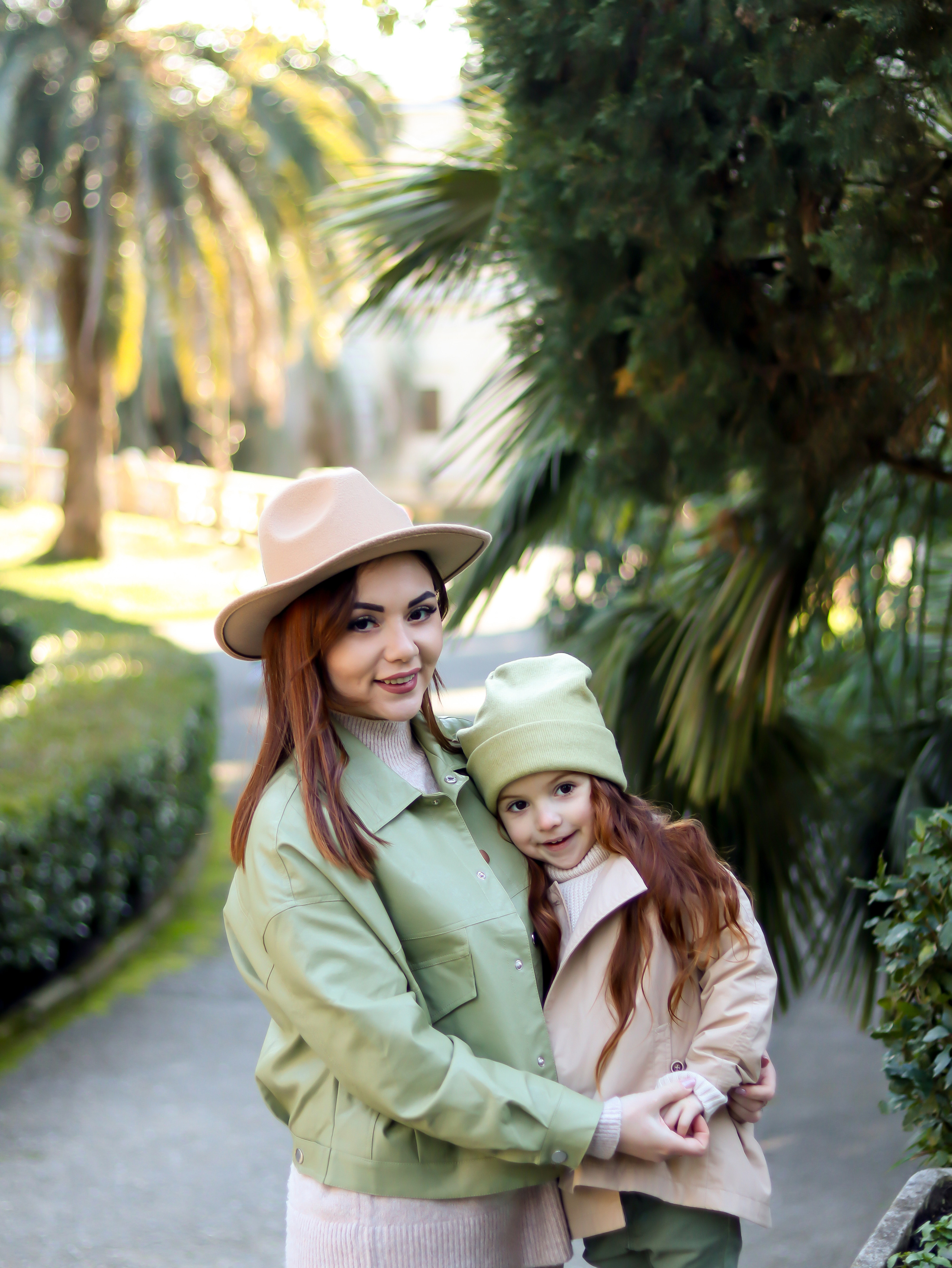 ИРИНА и АДЕЛИЯ. Фотограф Людмила Лебединская г. Краснодар (Приморско-Ахтарский р-он)