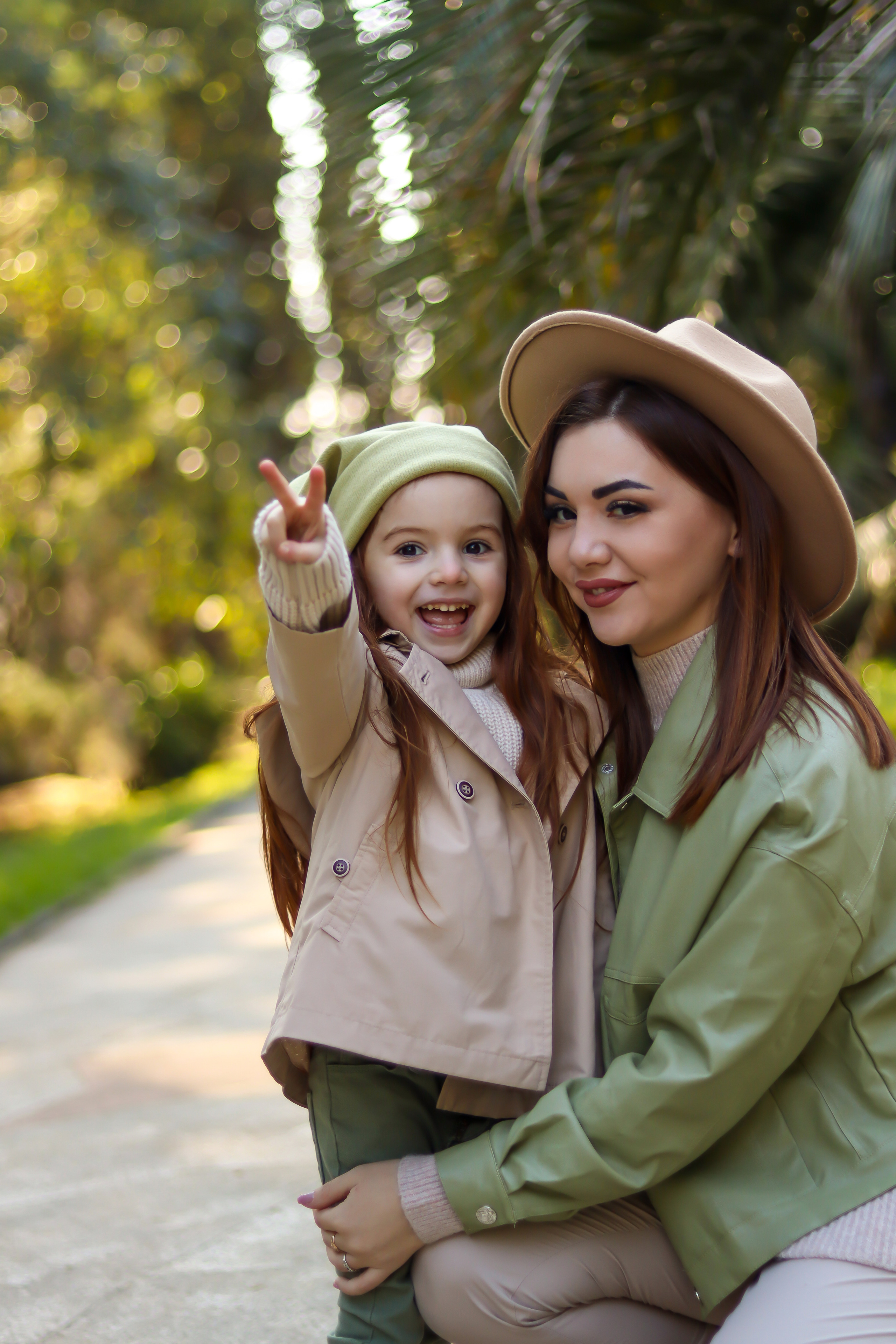 ИРИНА и АДЕЛИЯ. Фотограф Людмила Лебединская г. Краснодар (Приморско-Ахтарский р-он)