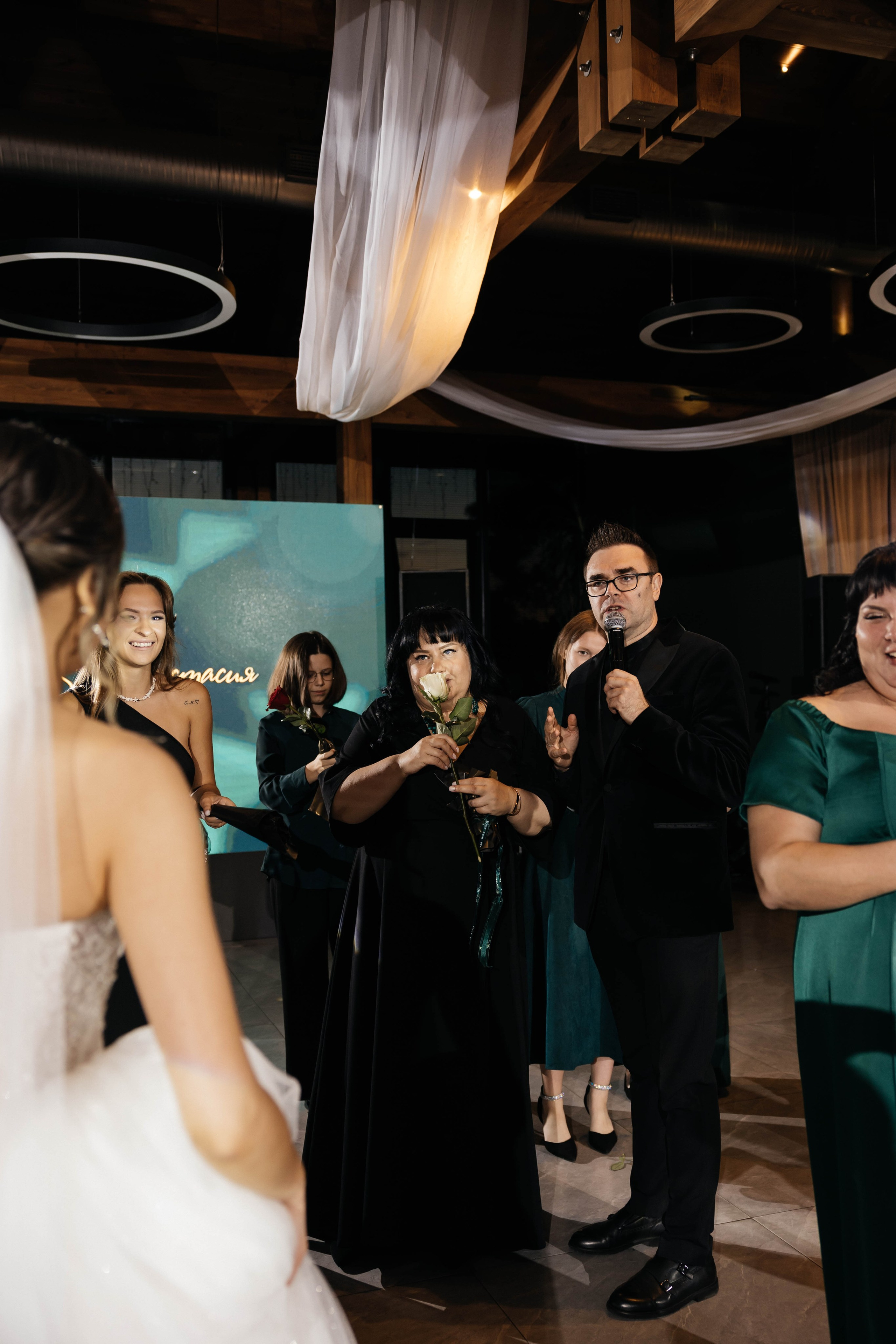 Свадебная история. Лесной Виладж. Свадебный и семейный фотограф Рассказова Виктория