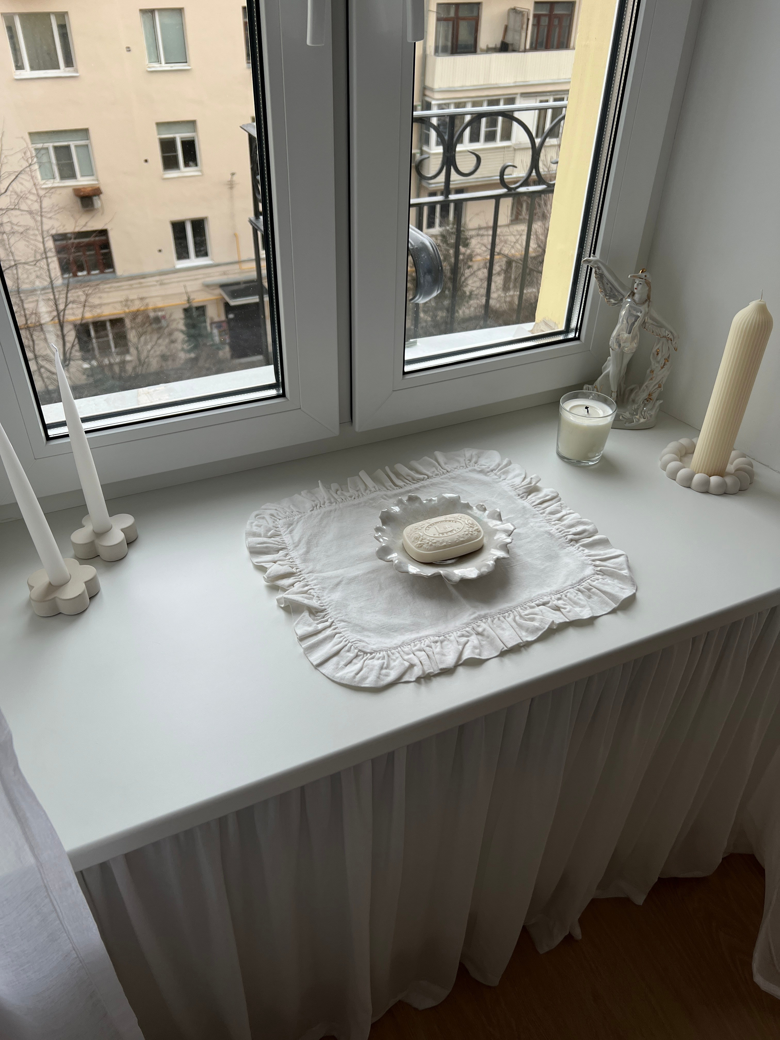 ИНТЕРЬЕР ГОСТИНОЙ. PARISIEN STUDIO | Интерьерная квартира — студия в стиле минимализм в Москве