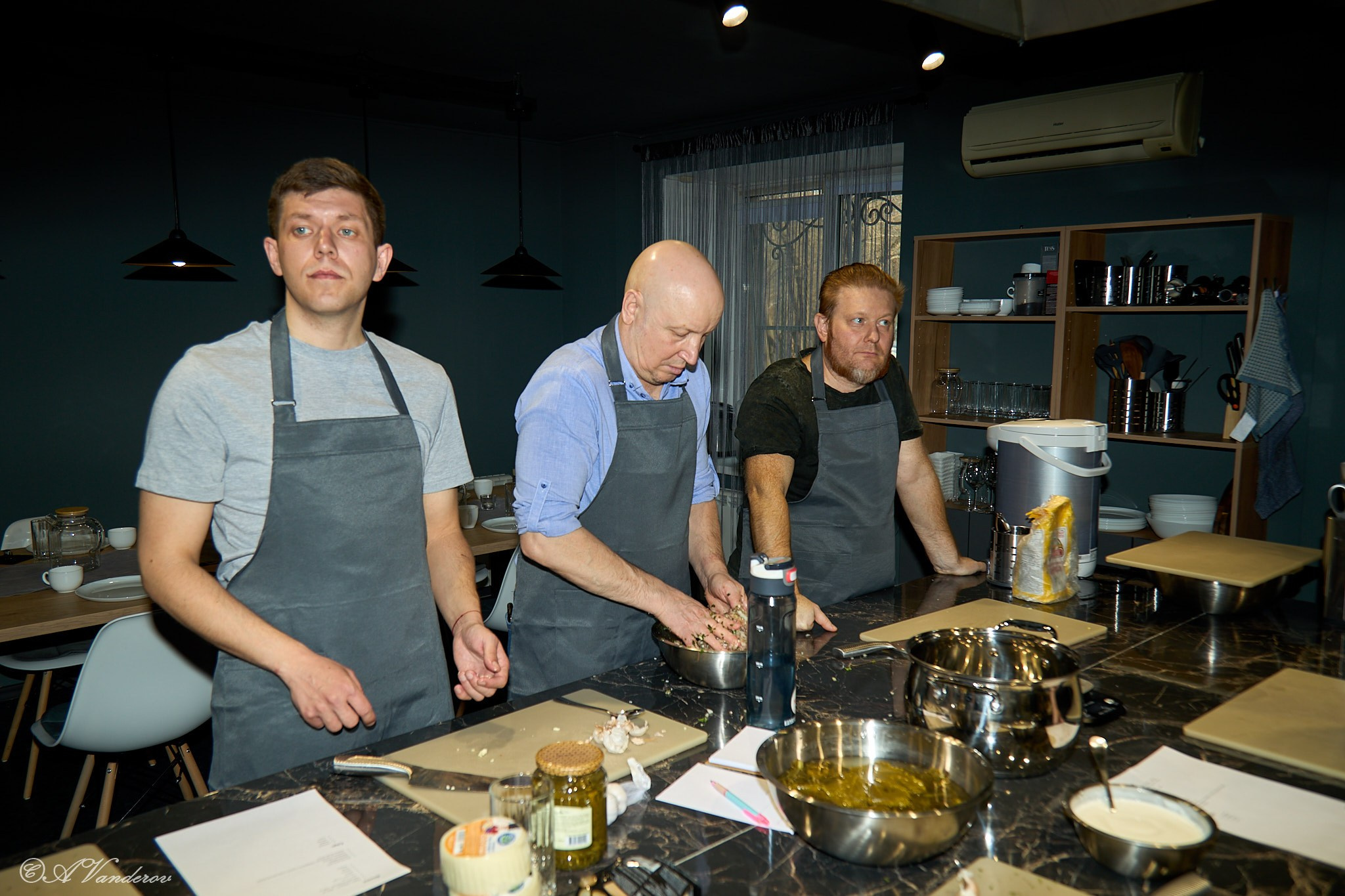 Мужские разговоры на кухне 2. Фотограф Омск | Александр Вандеров