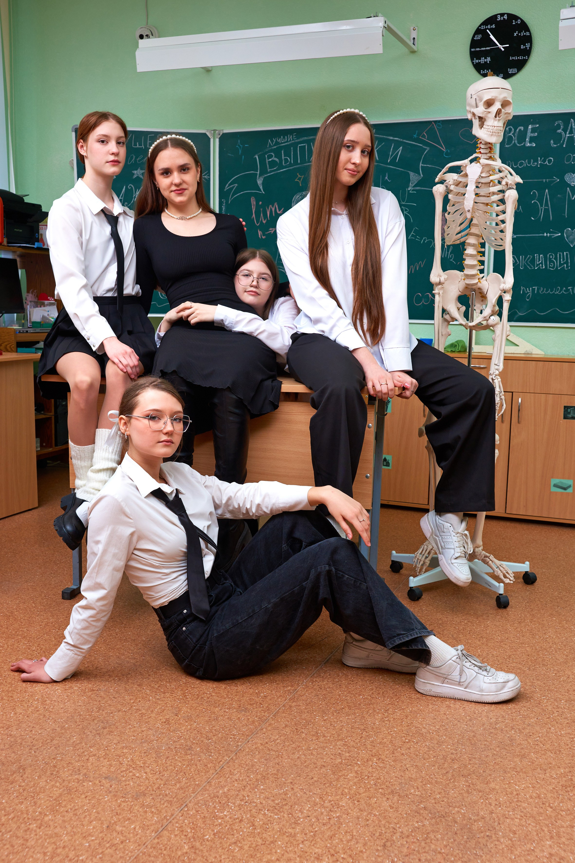 Съёмка в школе. 9 класс. 2024. Childrenfoto.ru