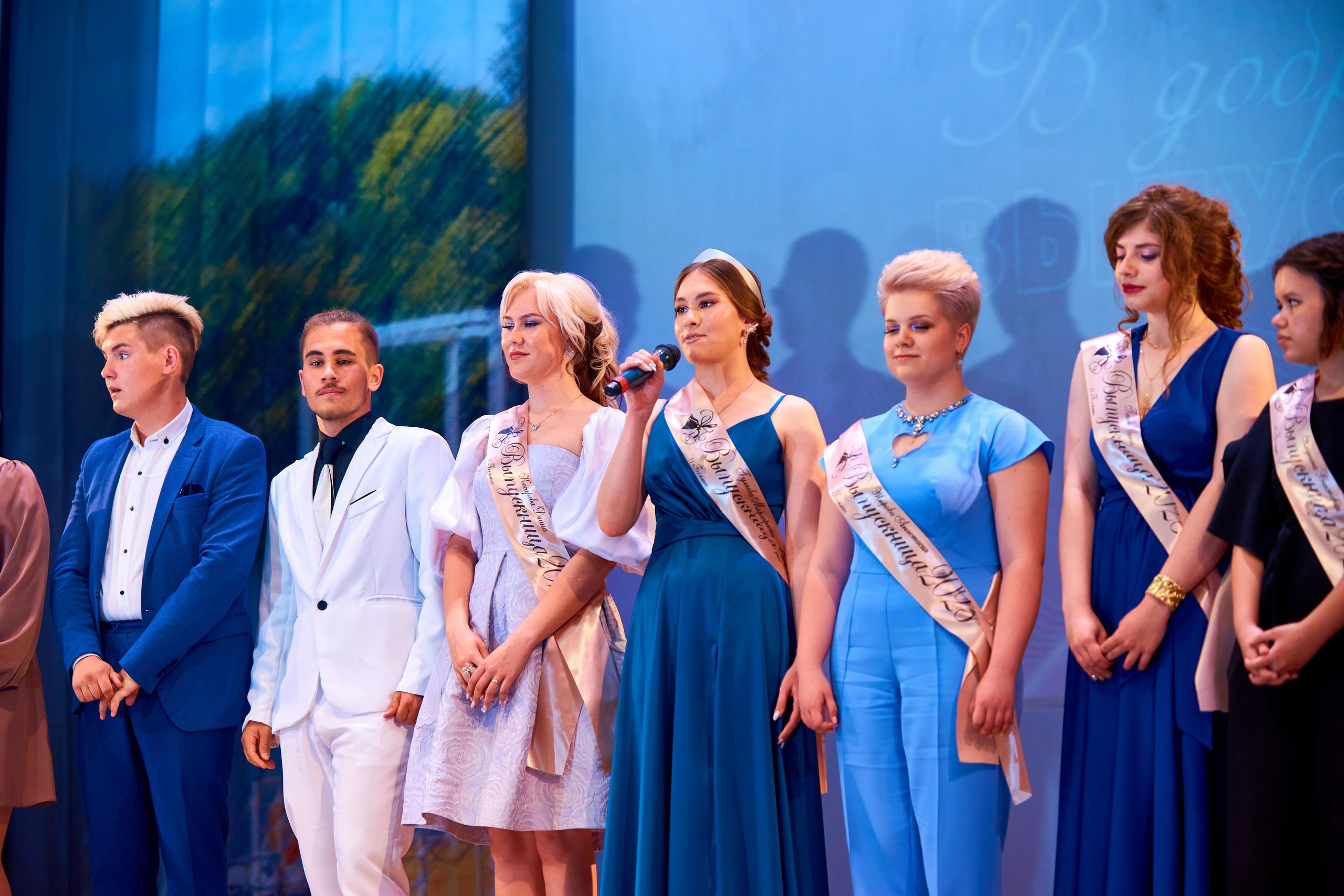 Вручение аттестатов 2023. 11 класс. Childrenfoto.ru