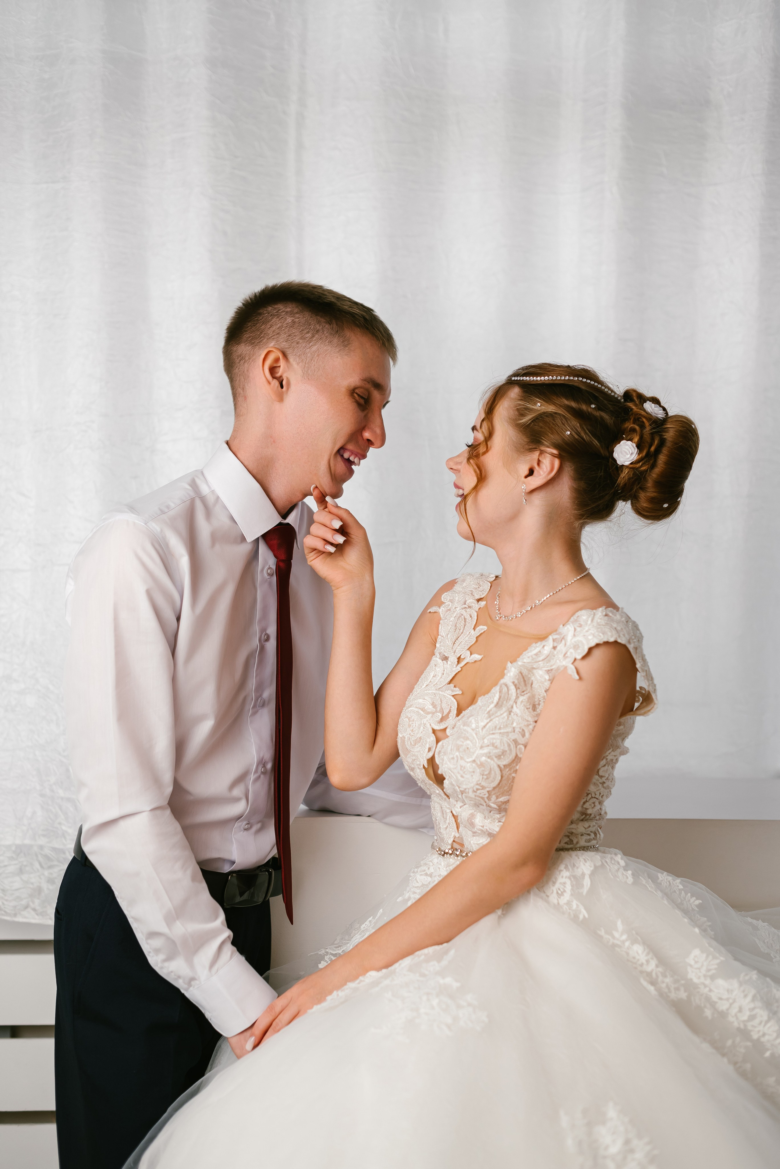 Свадебная фотосессия в фотостудии WOODг. Кемерово