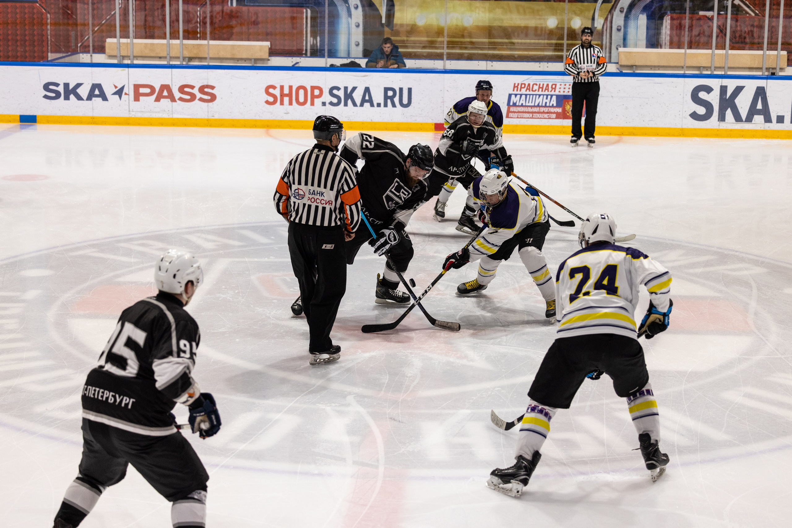Бульдозер vs. LR-строй. Фотограф Александр Заломаев