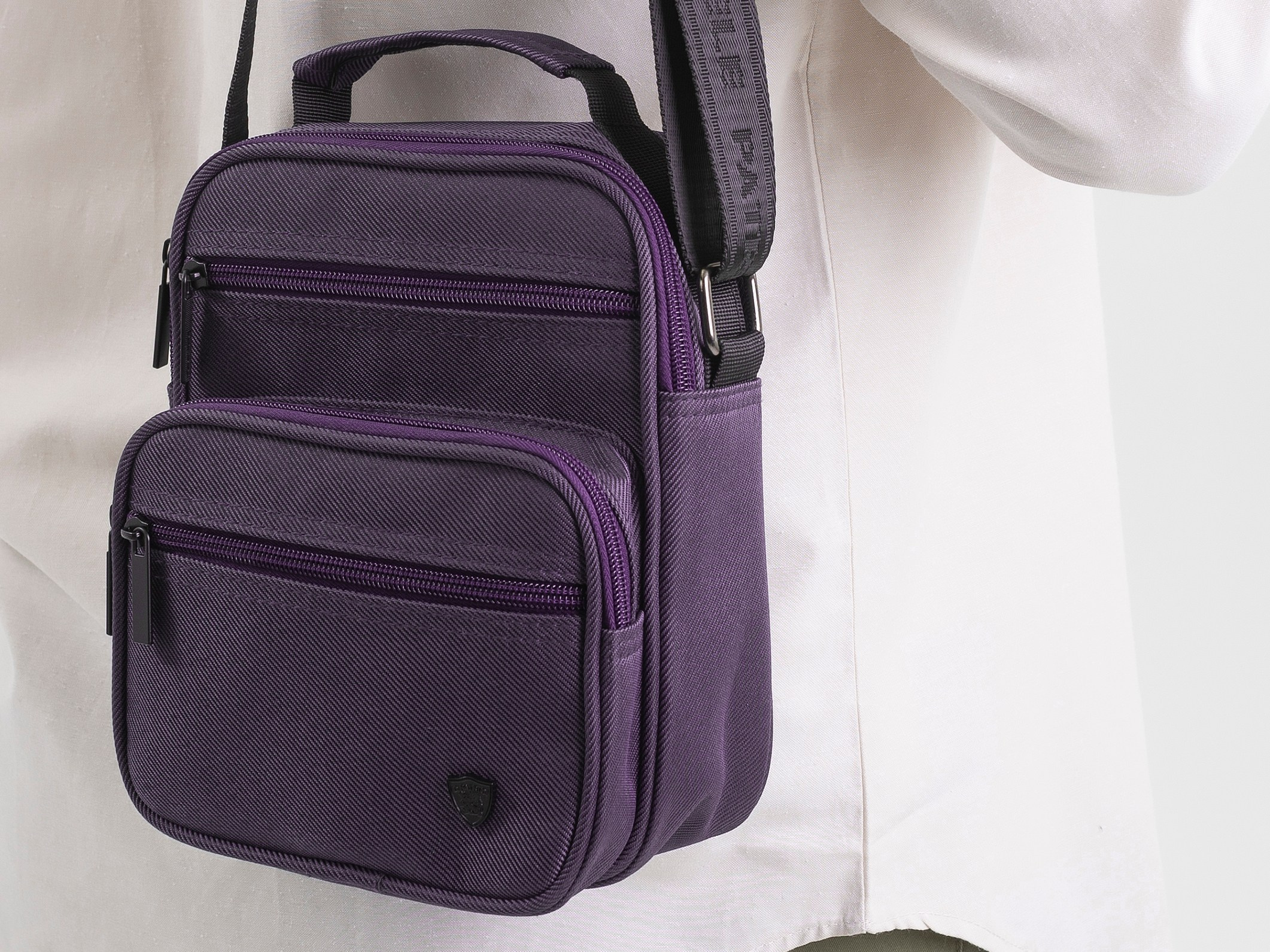 КАТАЛОГ СУМОК KARI. Фотограф