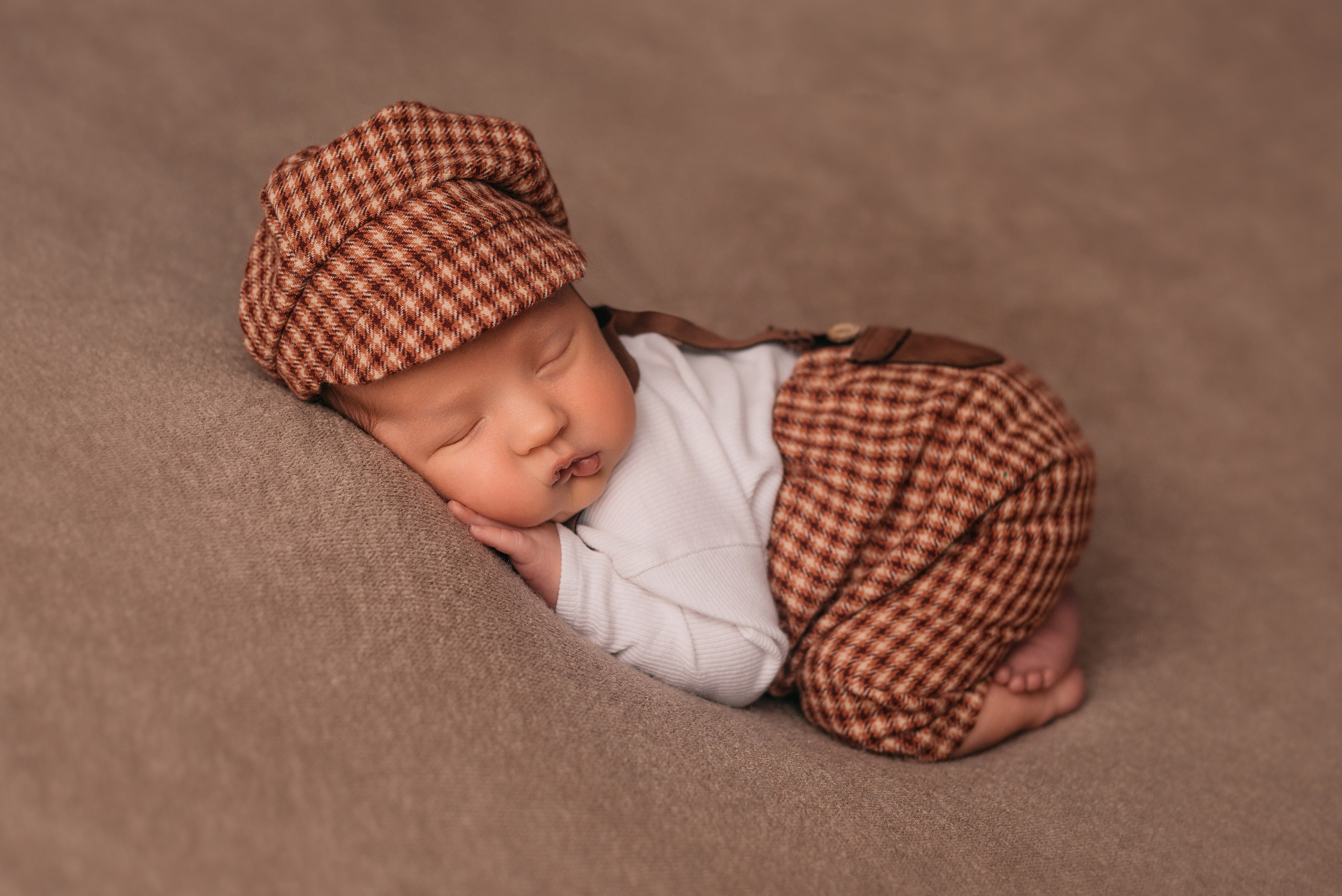 Лев. Фотограф новорожденных Белгород