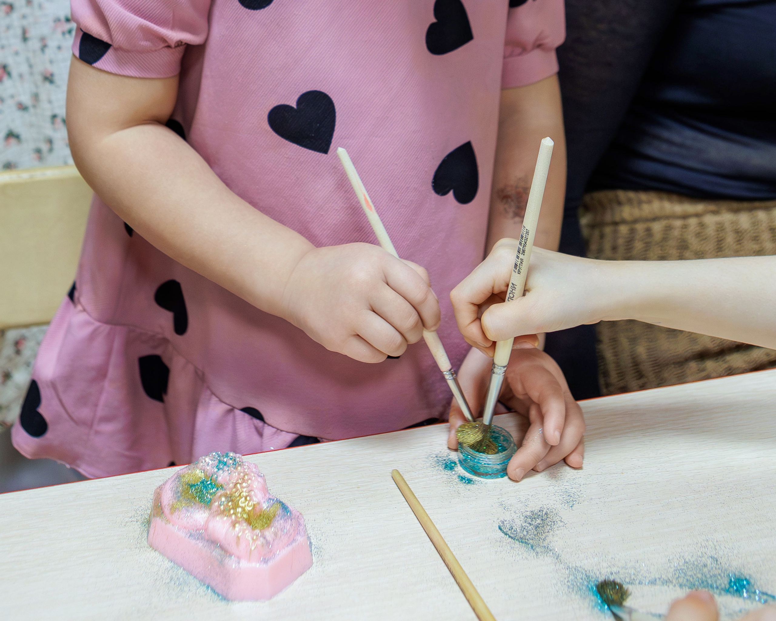 МК к 8 марта. Выпускные альбомы и школьный фотограф в Подольске, Троицке, Щербинке, Москве и Московской области