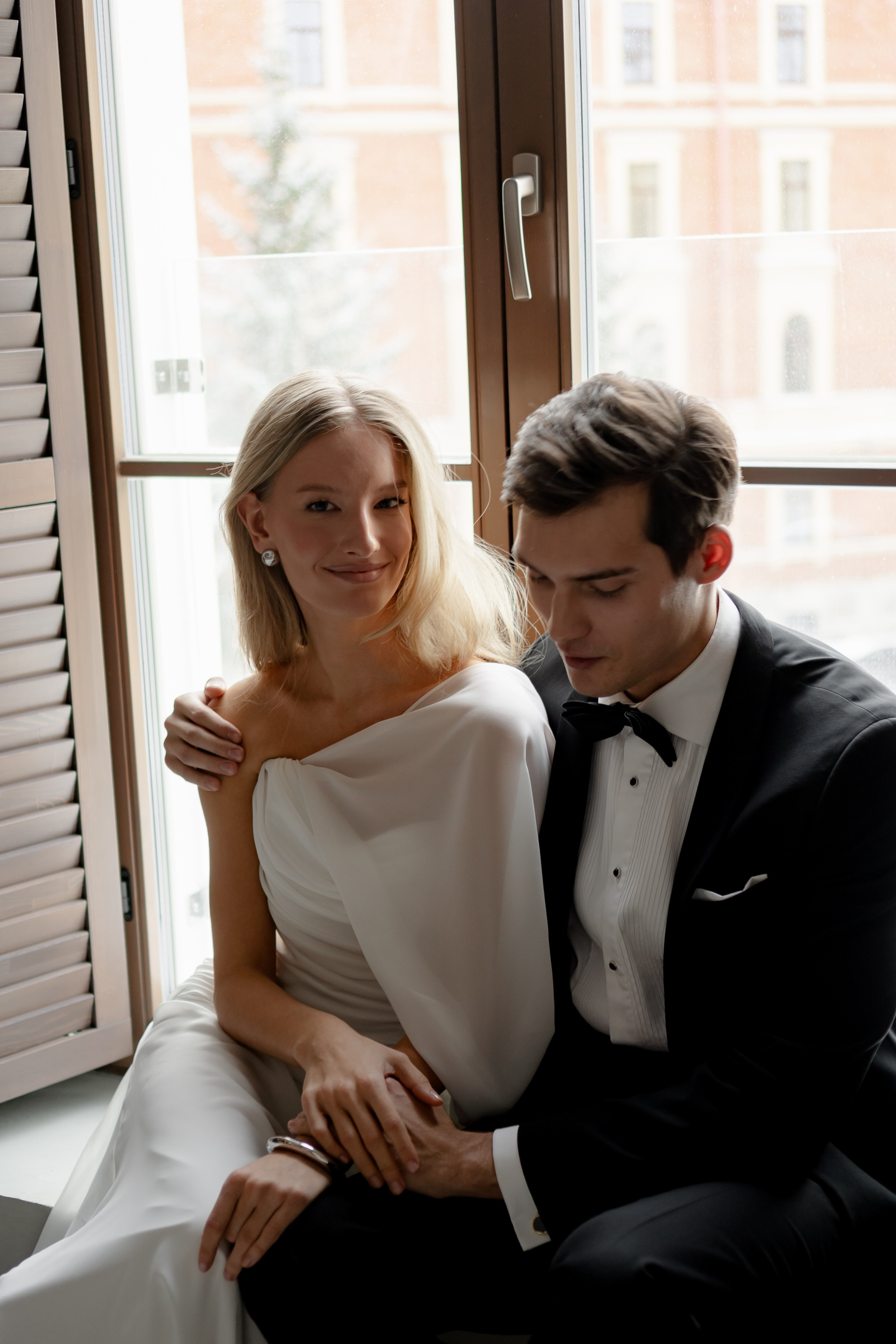 ЭЛЕГАНТНАЯ СВАДБЕНАЯ СЬЕМКА ЖЕНИХА И НЕВЕСТЫ В ДОРОГОМ ОТЕЛЕ САНКТ-ПЕТЕРБУРГА. Профессиональный фотограф, Санкт-Петербург — Виктория Богомолова