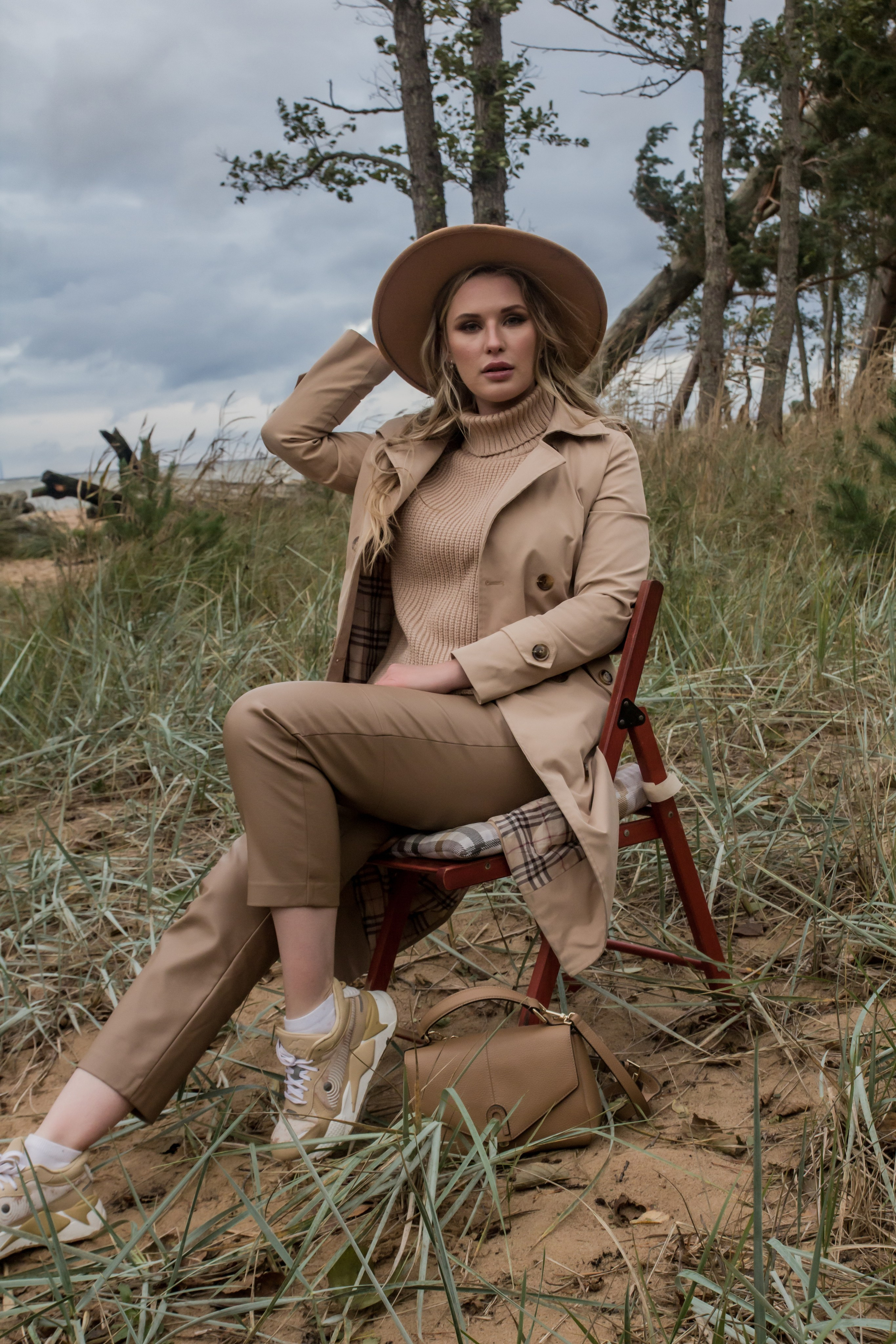 На берегу… С пушистым любимками🐾🐾. Женский портрет и немного больше в Санкт-Петербурге