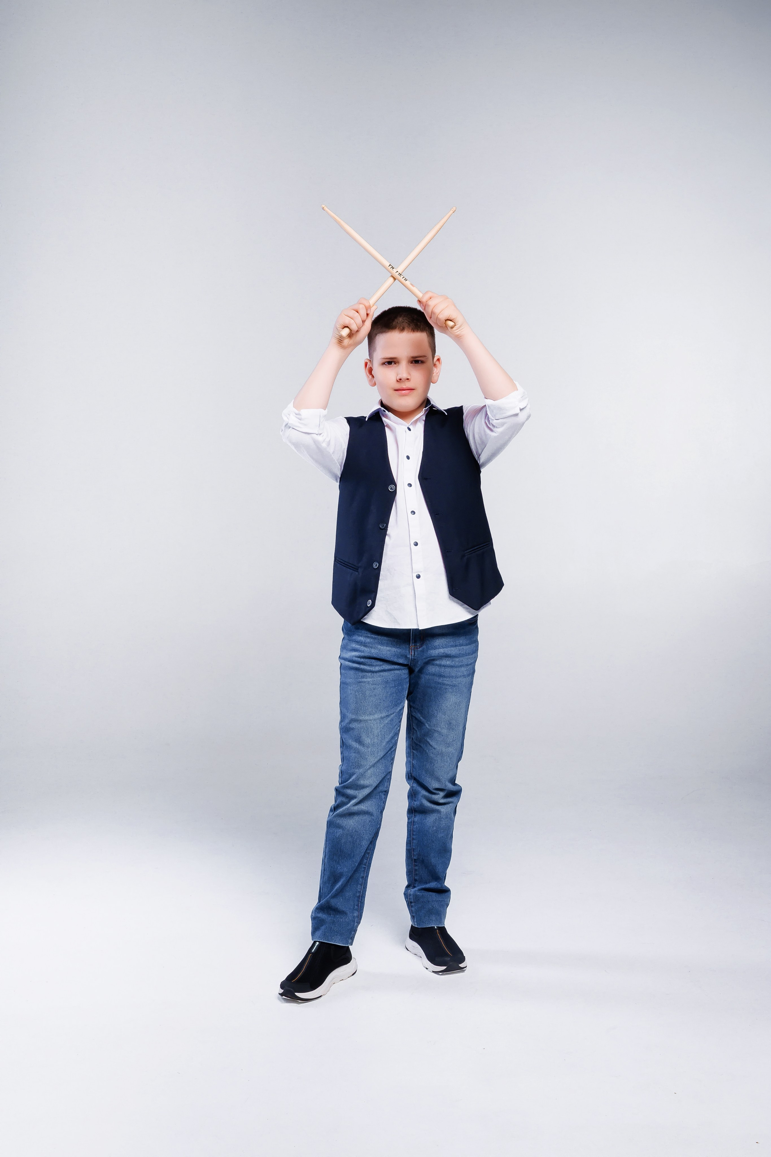 Съемка в студии на Афишу или другие нужды. Семейный и Свадебный фотограф в Астане Александр Астапов