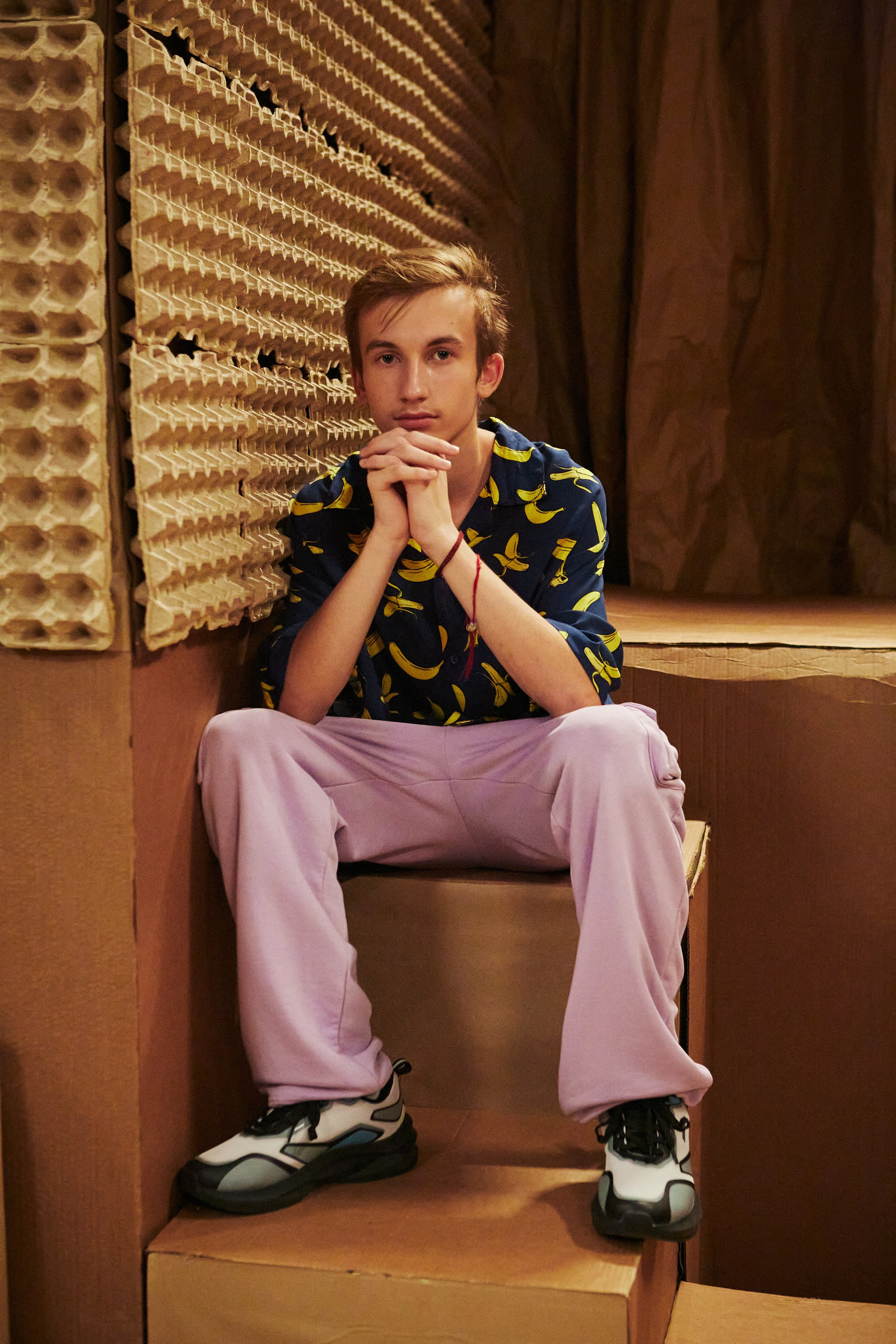 Бэкстейдж сериала «Школота» — репортажная фотосъёмка съёмочного процесса. Репортажный фотограф в Москве — Дмитрий Тарасов | Съёмка мероприятий, концертов, корпоративов