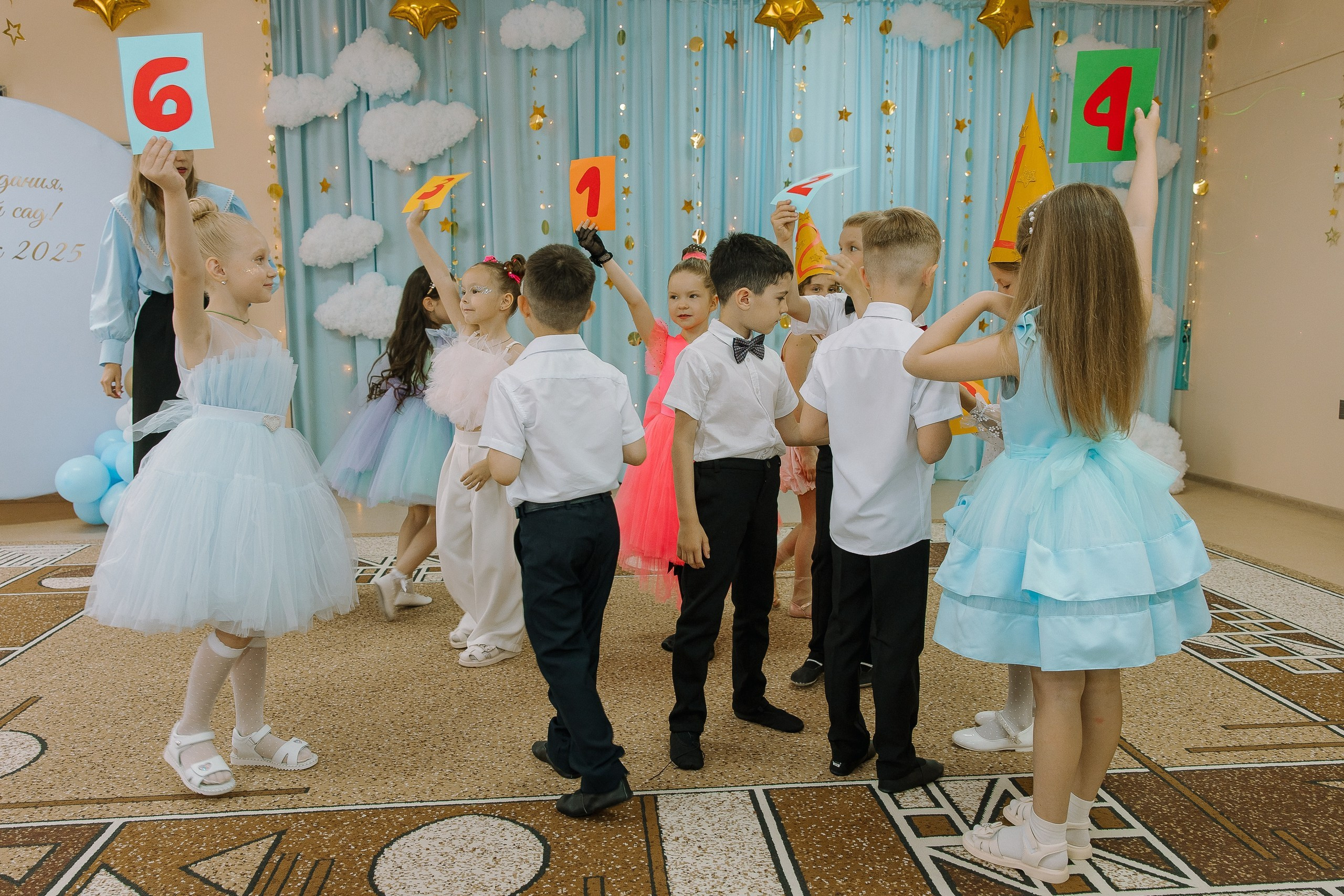 Выпускной в ДС -29. Выпускные альбомы Натальи Бутко: Новороссийск, Анапа, Геленджик