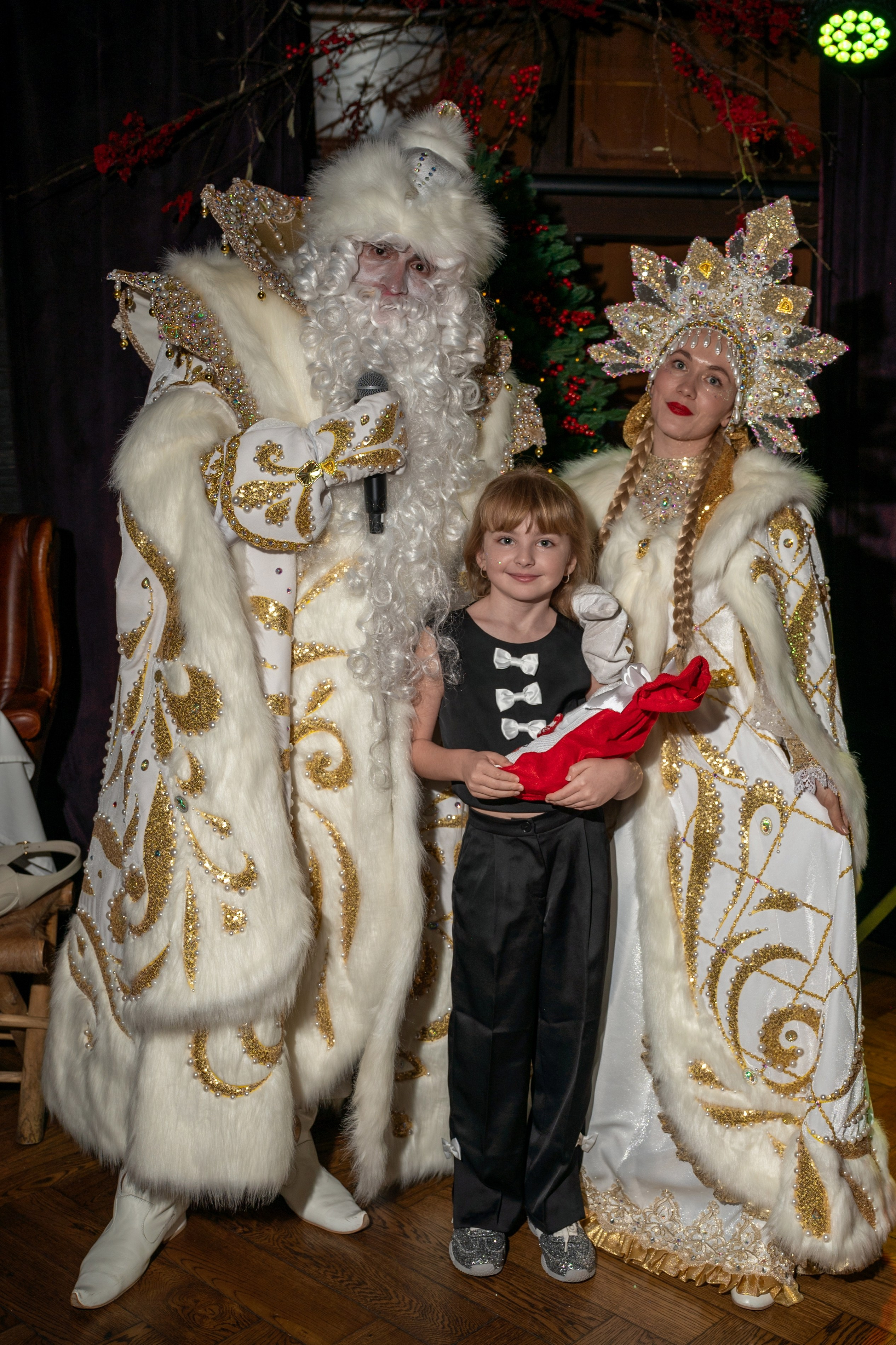 Новый год 2025 в ресторане Red Fox. Репортажный фотограф в Красной Поляне и Сочи Павлюченко Екатерина