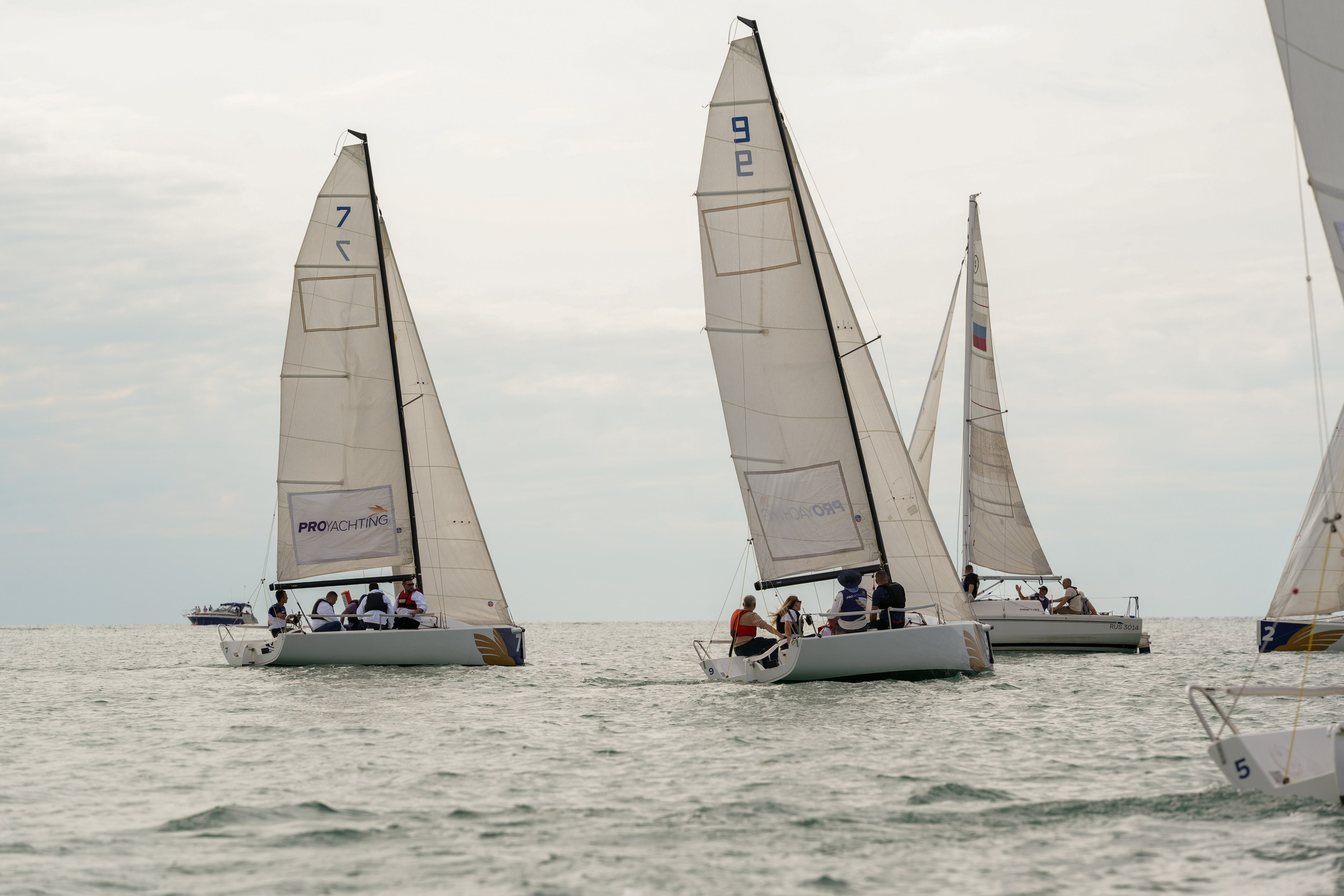 Яхтенная регата для компании Агрегатка. Репортажный фотограф в Красной Поляне и Сочи Павлюченко Екатерина