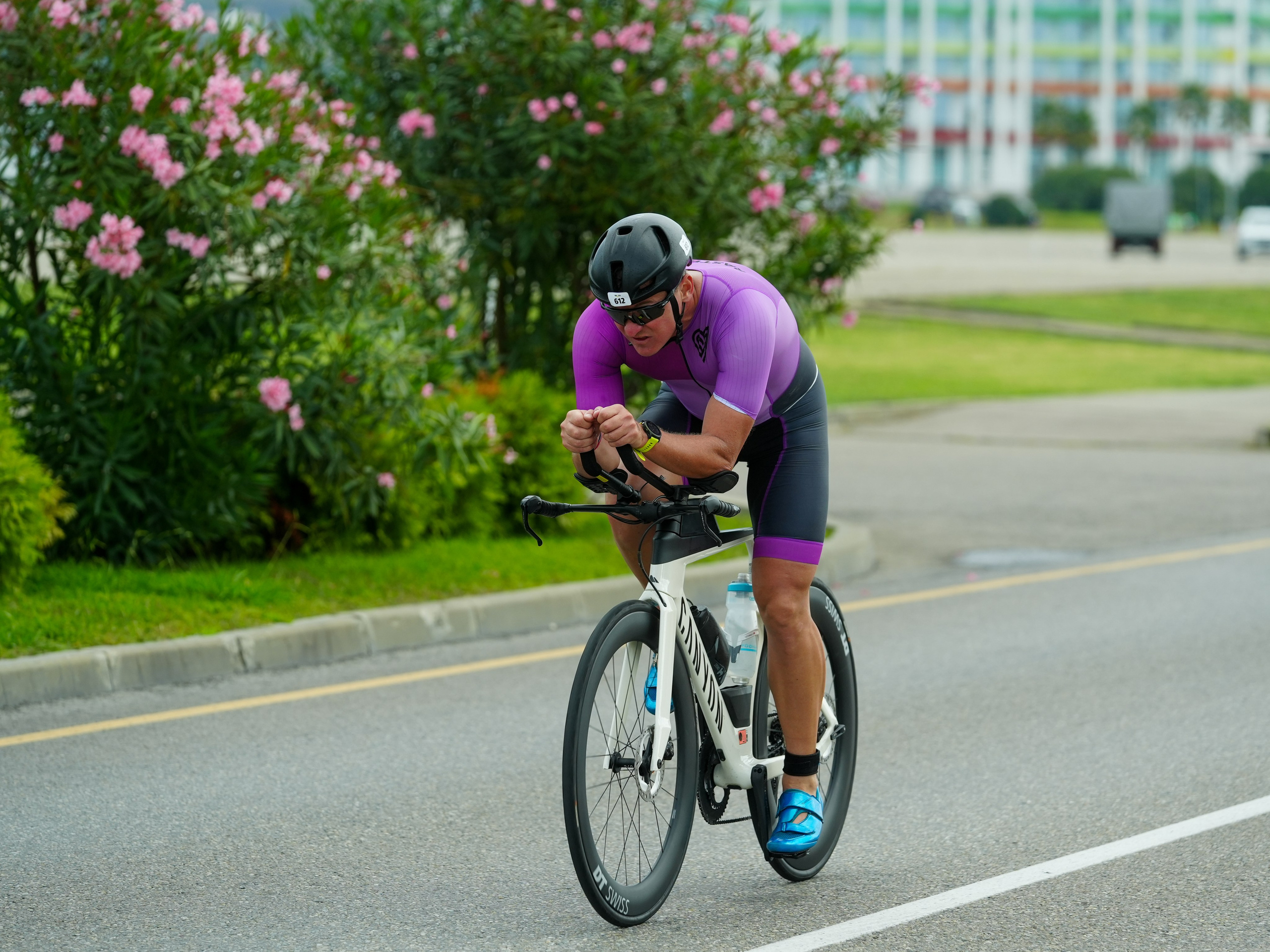 Фотоотчет партнерской интеграции для компании TELE2 на фестивале Ironstar. Репортажный фотограф в Красной Поляне и Сочи Павлюченко Екатерина