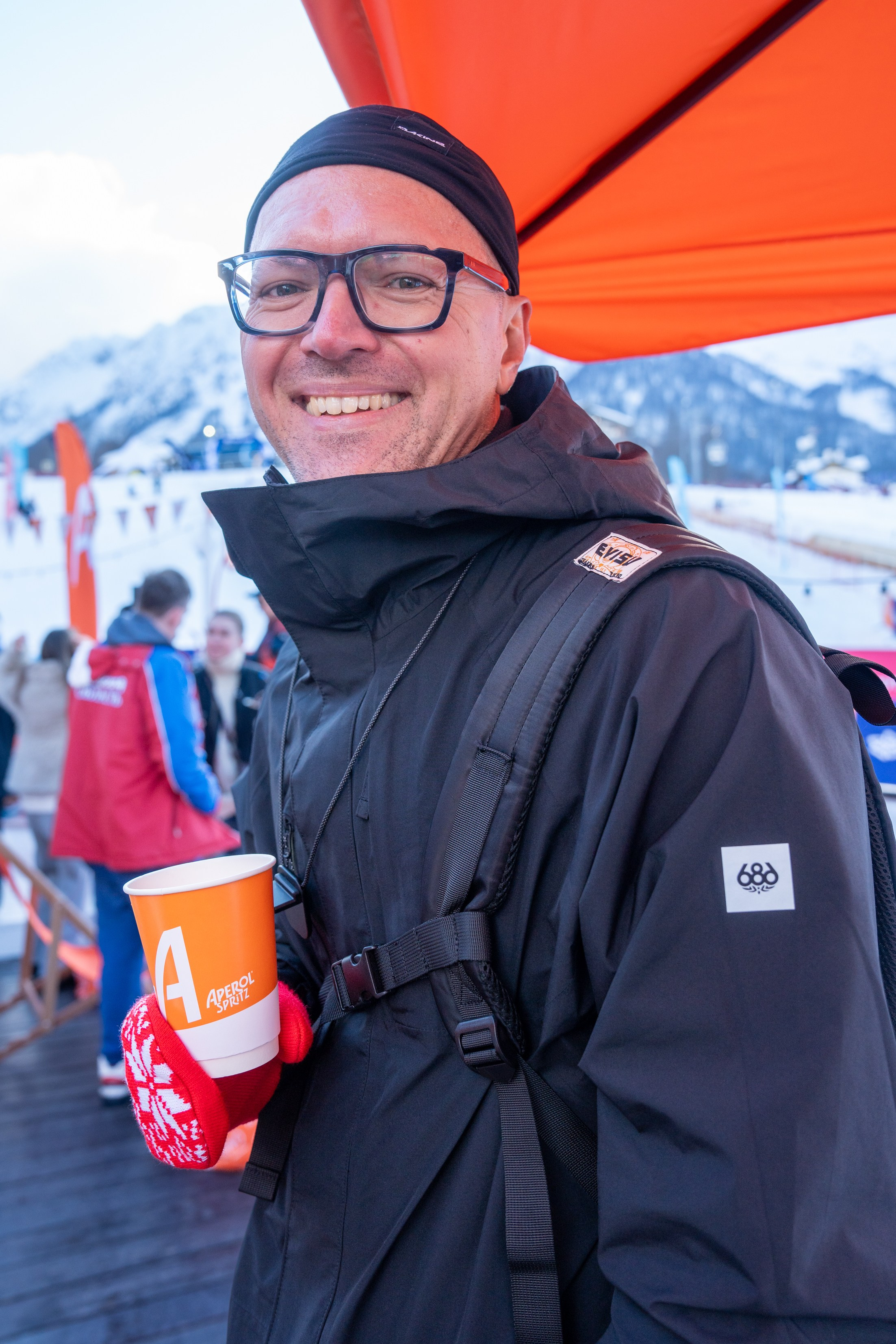 Фотоотчет партнерской интеграции Aperol Spritz на Роза Фест 2025. Репортажный фотограф в Красной Поляне и Сочи Павлюченко Екатерина