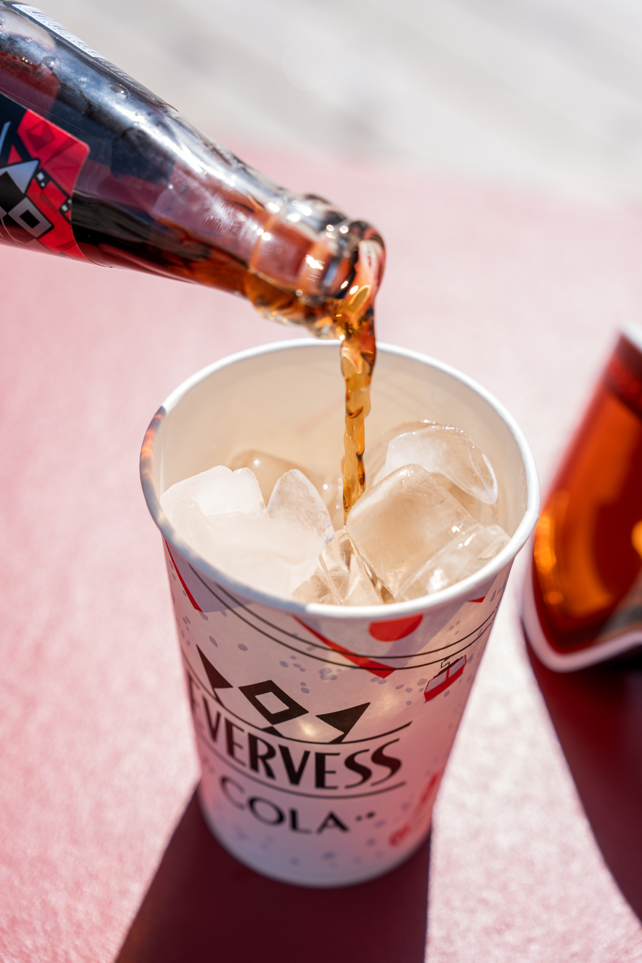 Компания «EVERVESS»: отчет с точек продаж на курортах Красной Поляны. Репортажный фотограф в Красной Поляне и Сочи Павлюченко Екатерина