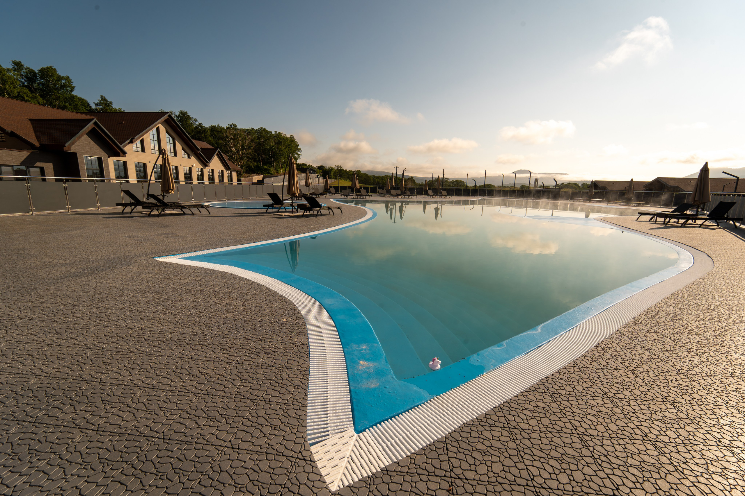 Экстерьер Kamchatka Chalet. Репортажный фотограф в Красной Поляне и Сочи Павлюченко Екатерина