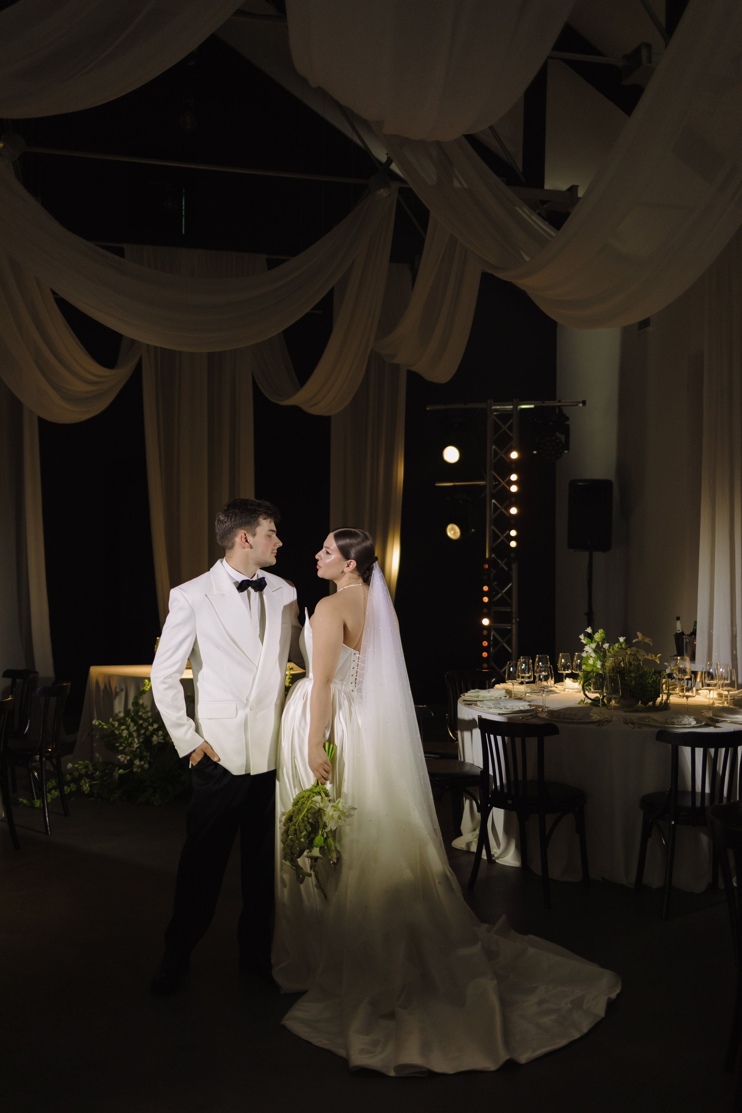 Свадебная фотосъемка в «Двор Стайки»