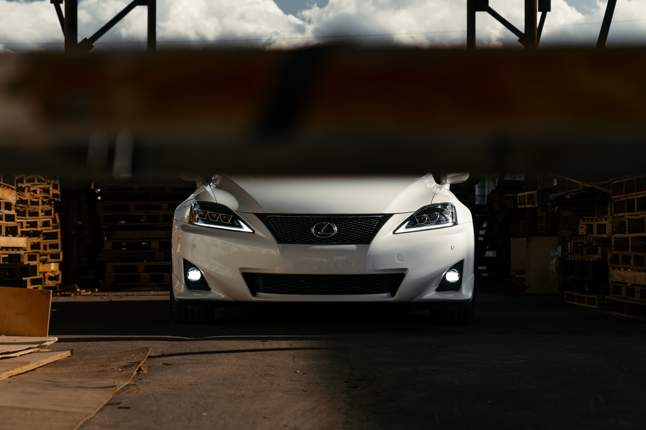 Lexus is250 sd_mov. DeLorein