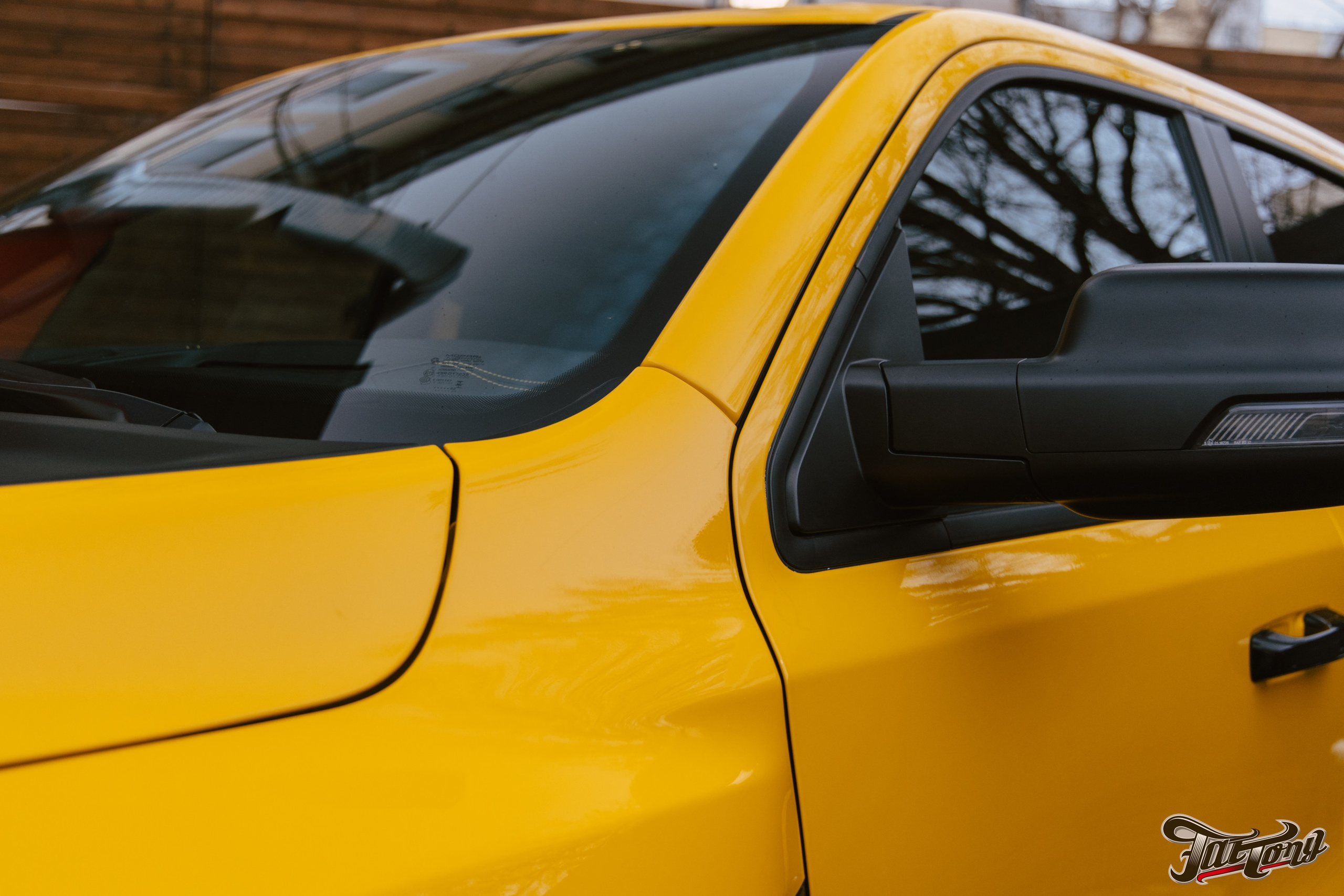 RAM TRX замена ремней безопасности и оклейка в полиуретан. DeLorein