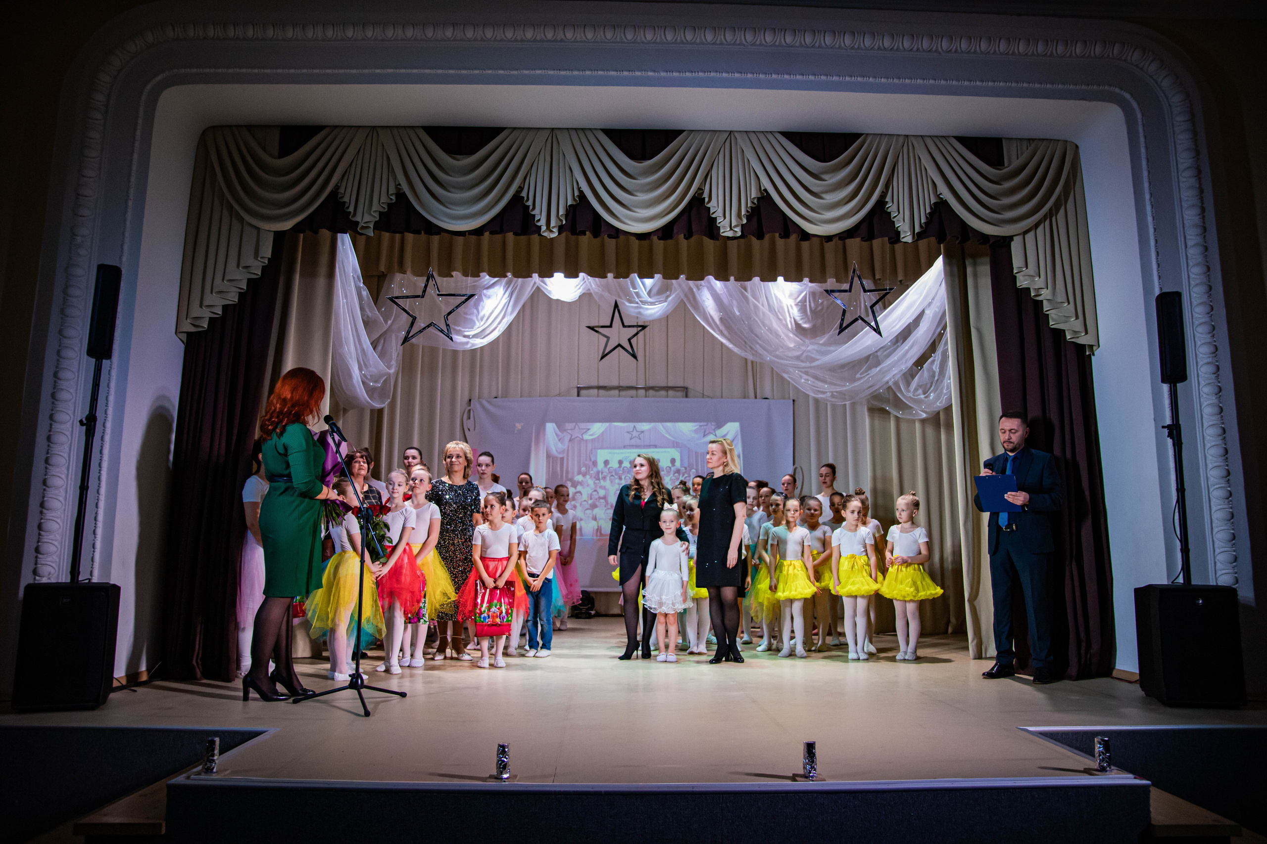 «Конфетти» Юбилейный концерт «Твори Добро». Фотограф Дарья Маташкова