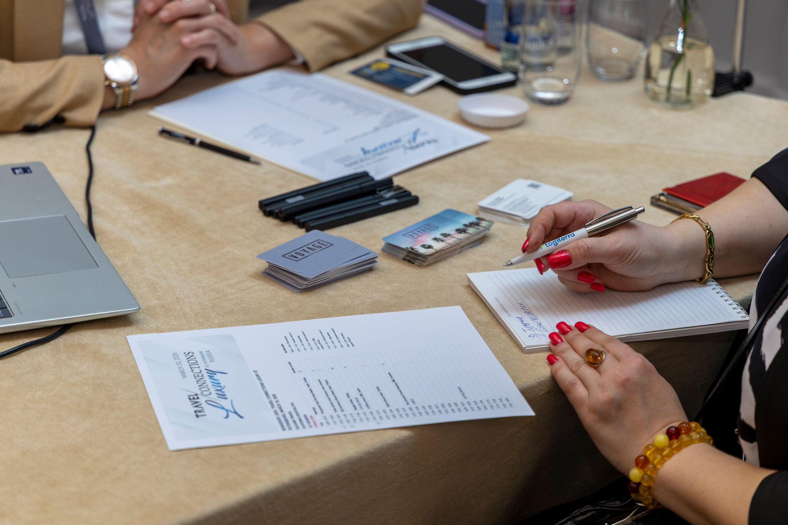 Онлайн‑галерея MICE‑мероприятий: бизнес‑встречи и путешествия в фокусе объектива. Андрей Головин | Фотограф в Санкт‑Петербурге Репортаж, реклама, персональная съёмка