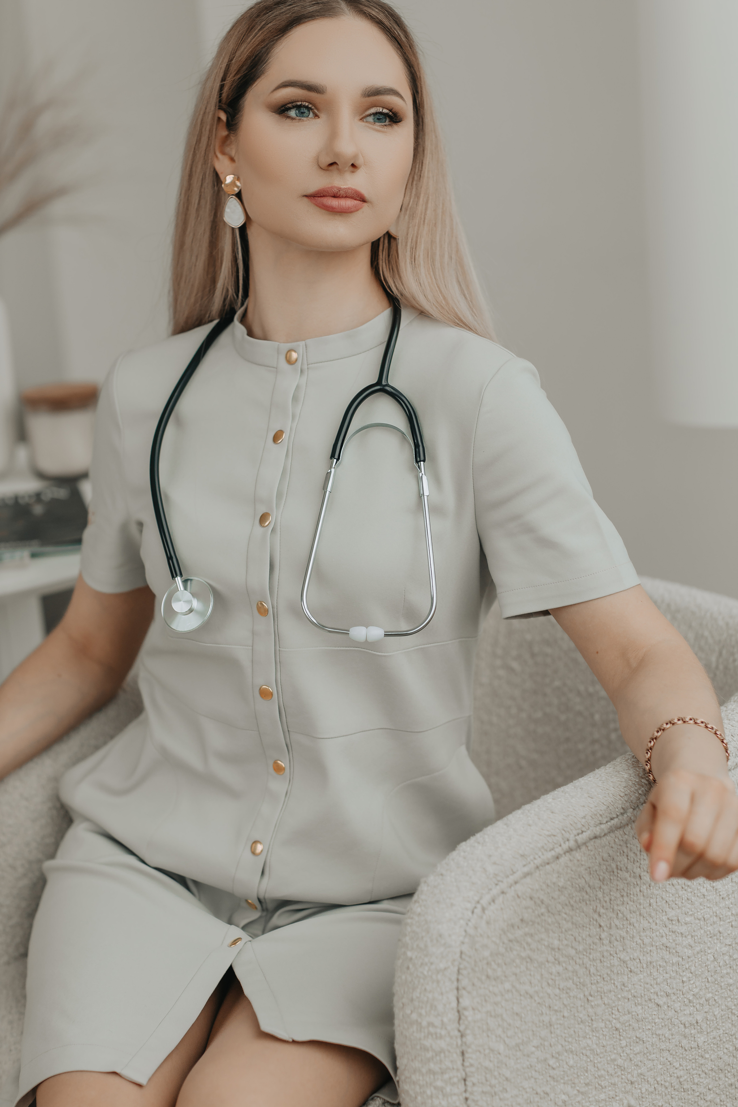 C O N T E N T__4__B U S I N E S S. Туры по России и миру