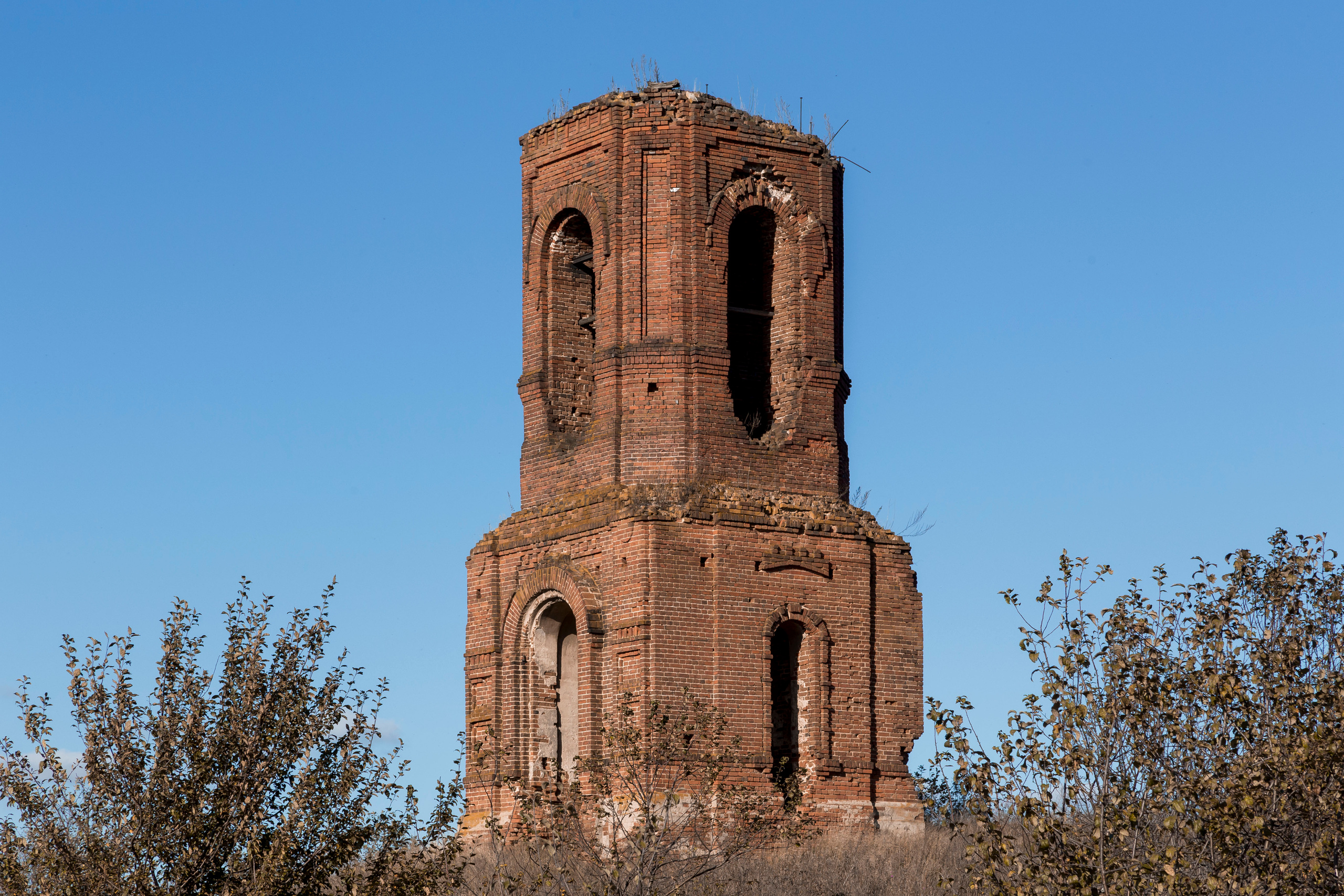 Формы и архитектоника здания Церкви Троицы Живоначальной. Проект фотографа Александра Высокина — «Фотоархитектоника»