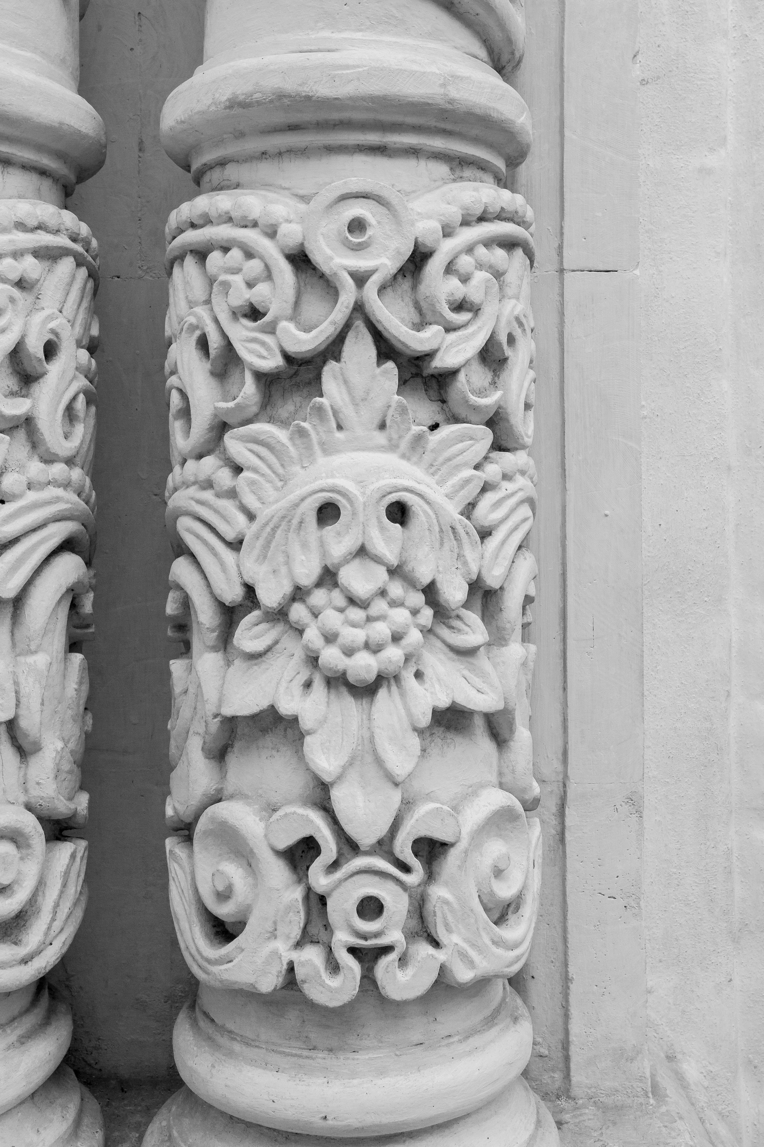 Здания и архитектурные детали Симонова монастыря. Проект фотографа Александра Высокина — «Фотоархитектоника»