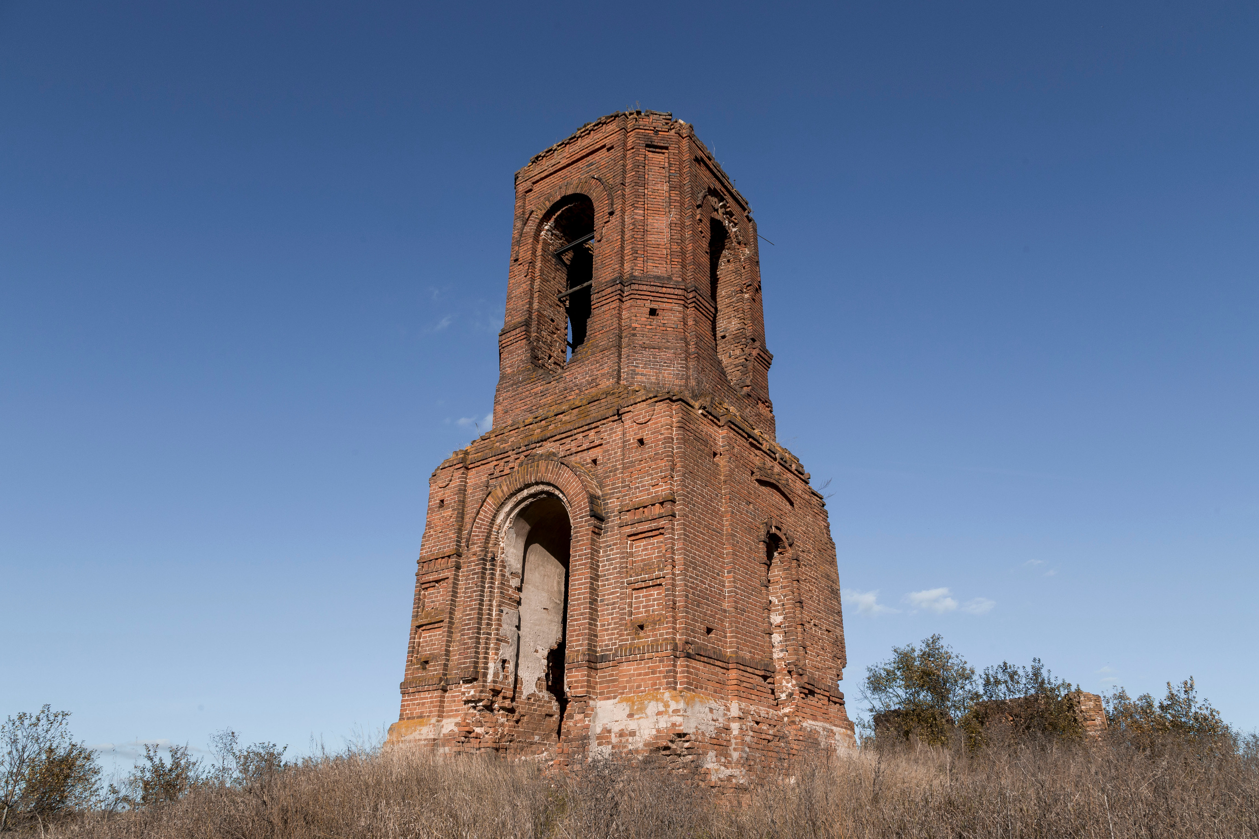 Формы и архитектоника здания Церкви Троицы Живоначальной. Проект фотографа Александра Высокина — «Фотоархитектоника»