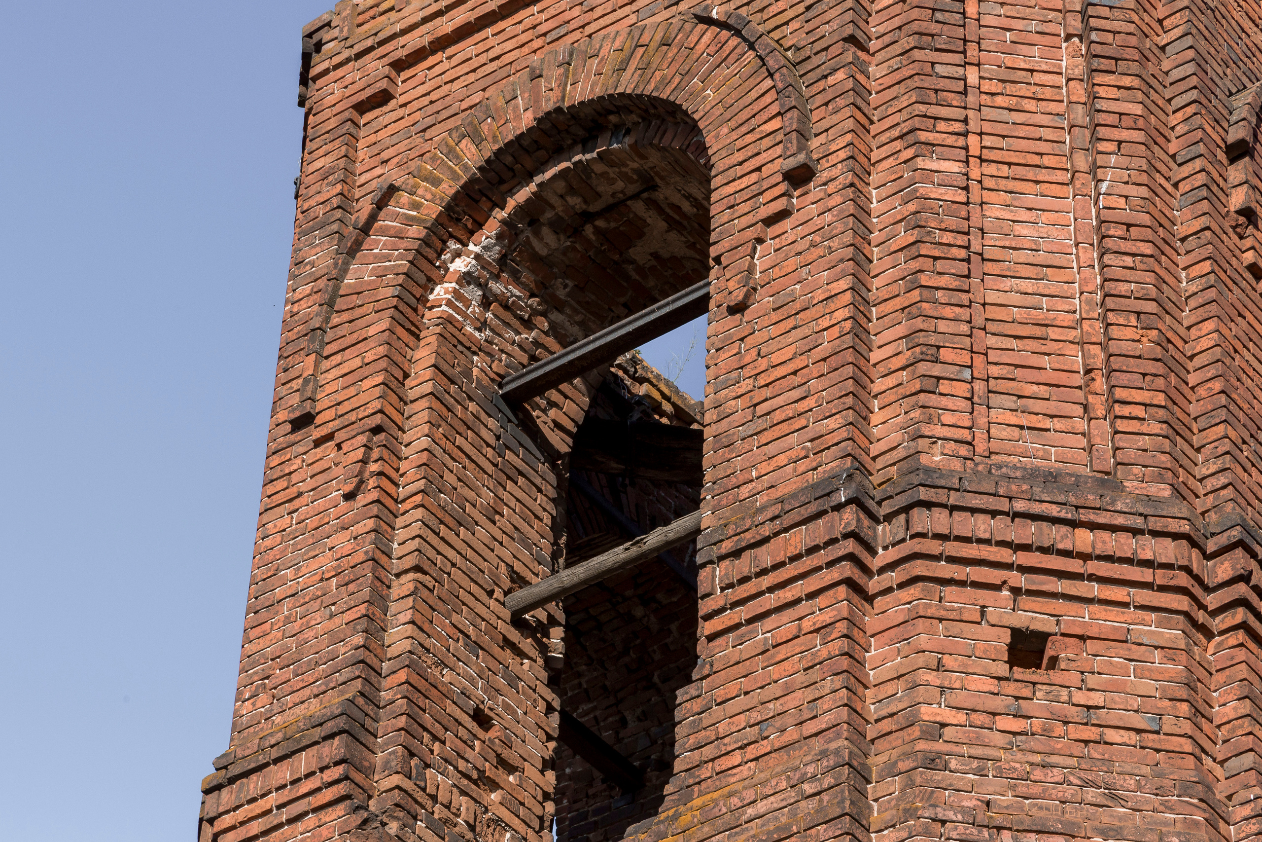 Формы и архитектоника здания Церкви Троицы Живоначальной. Проект фотографа Александра Высокина — «Фотоархитектоника»