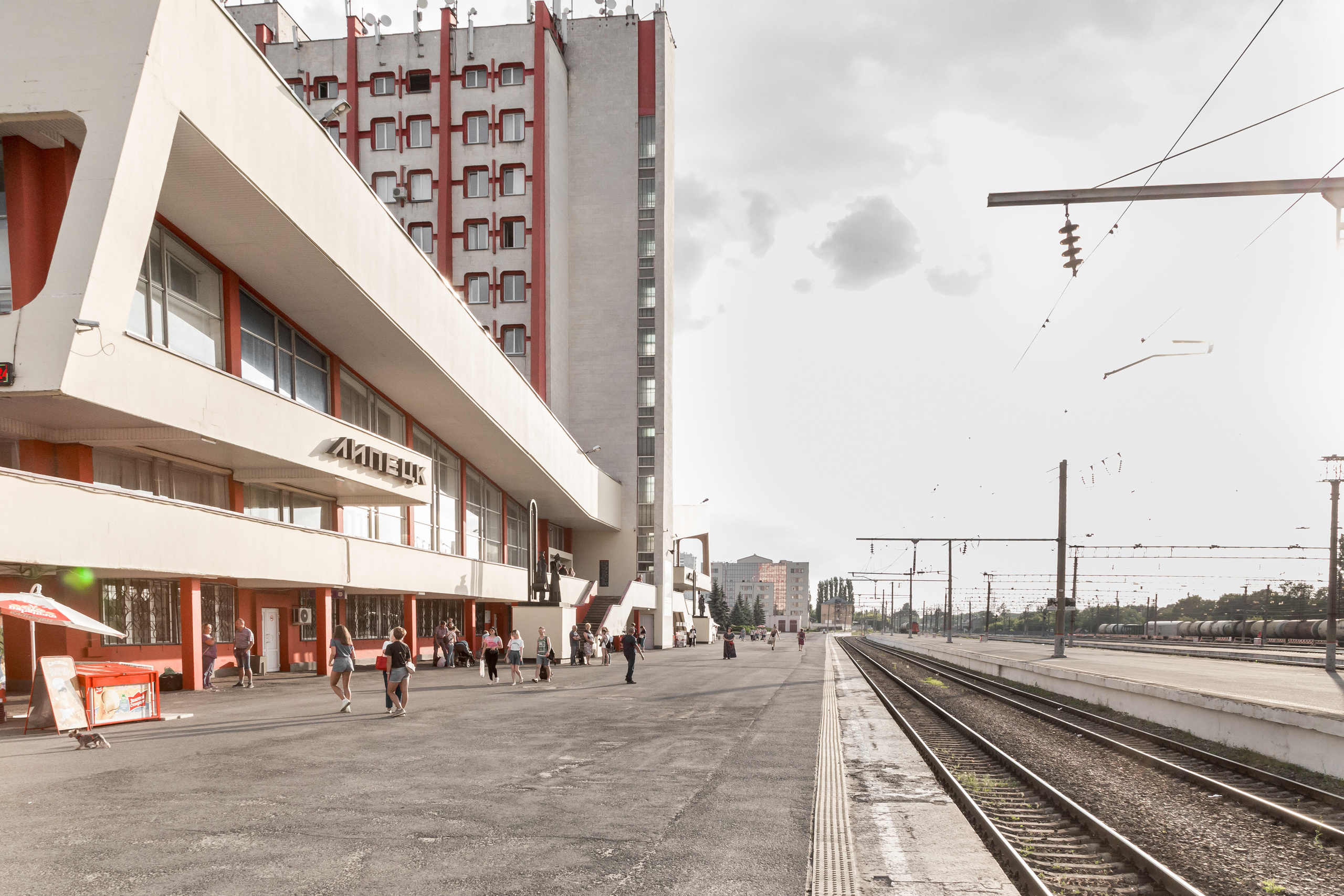 Формы и архитектоника здания железнодорожного вокзала в Липецке. Проект фотографа Александра Высокина — «Фотоархитектоника»