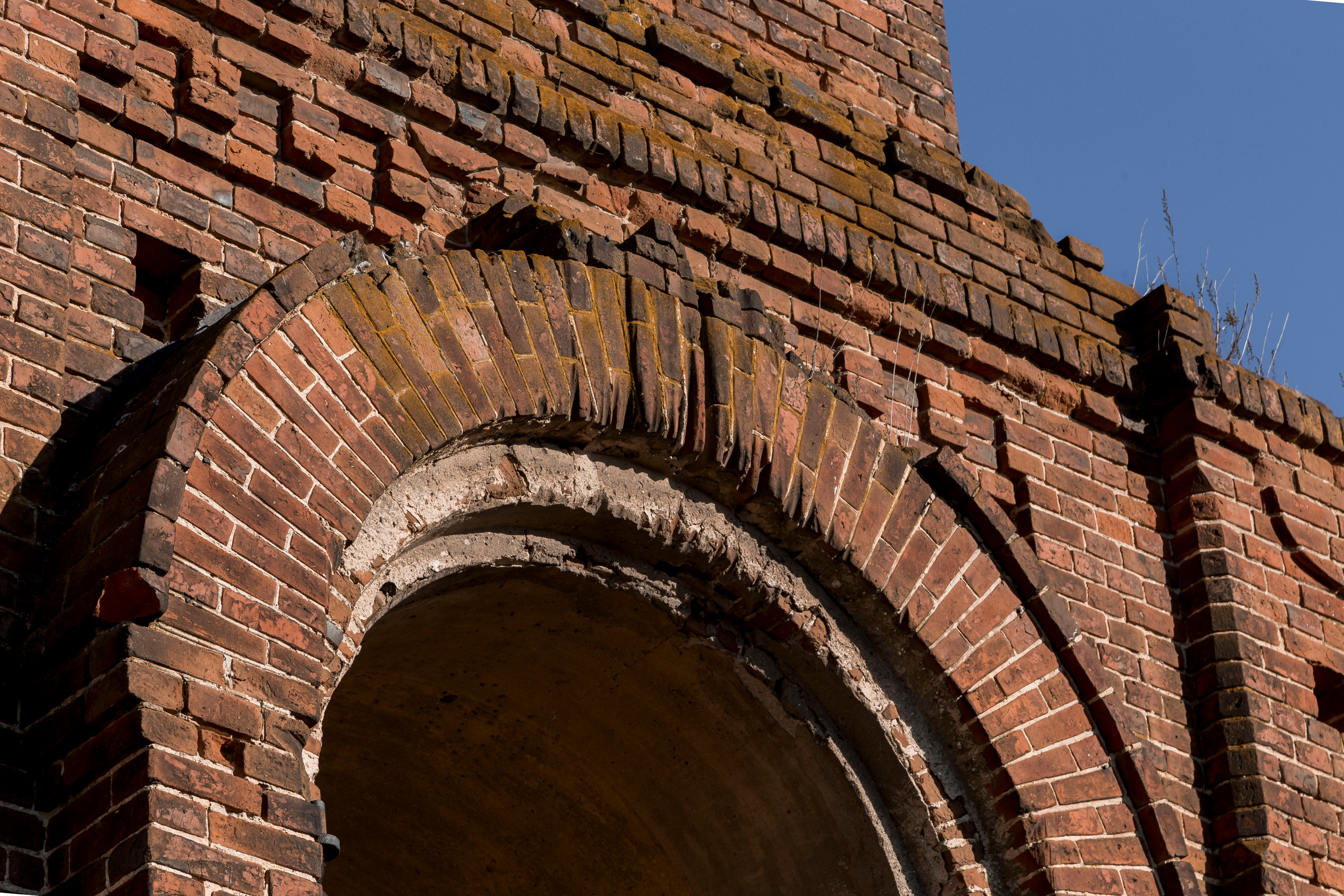 Формы и архитектоника здания Церкви Троицы Живоначальной. Проект фотографа Александра Высокина — «Фотоархитектоника»