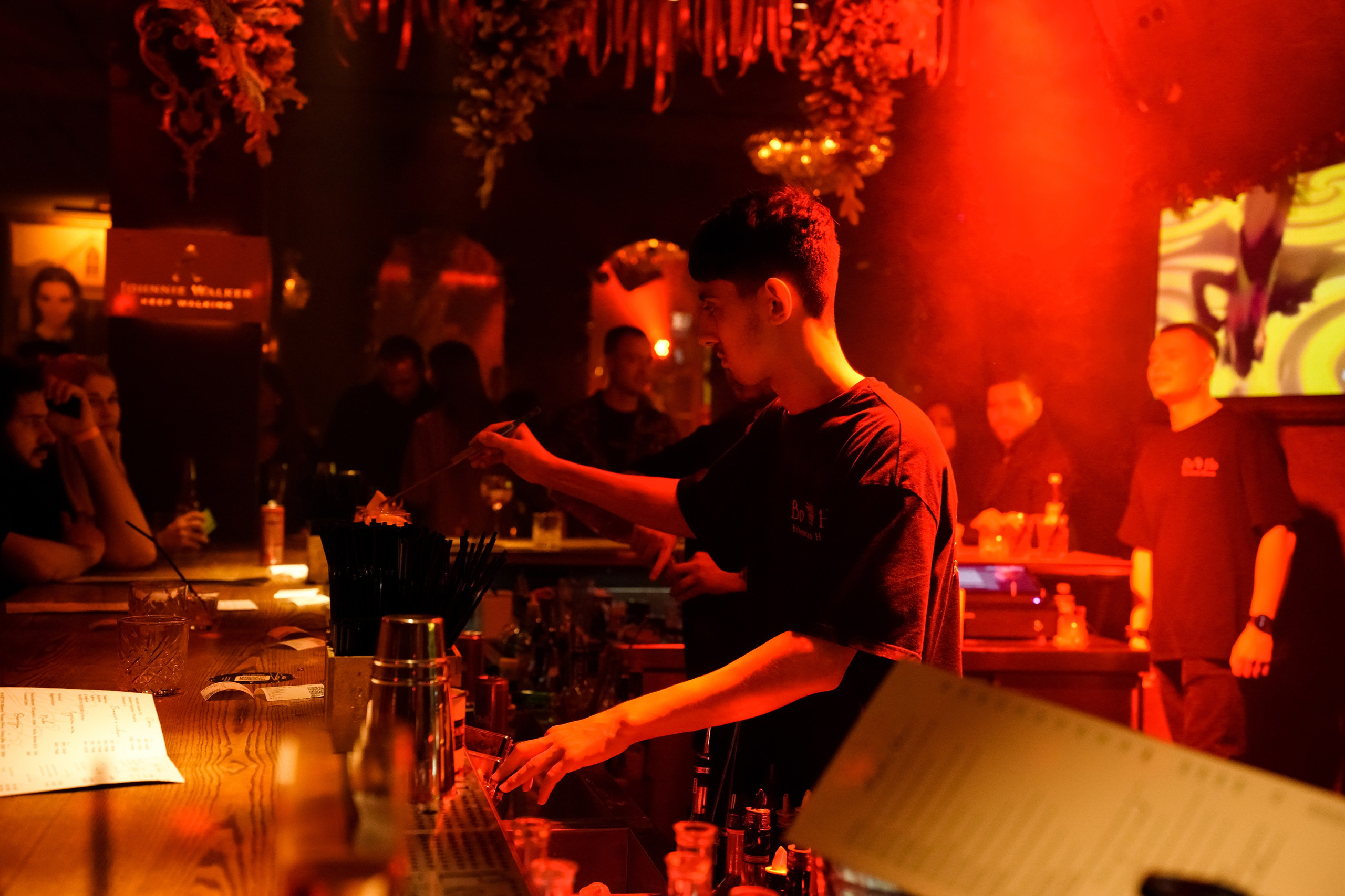 EVENT-туса в караоке. Свадебный фотограф и видеограф в Ростове-на-Дону. Максим и Наталья Лебедевы