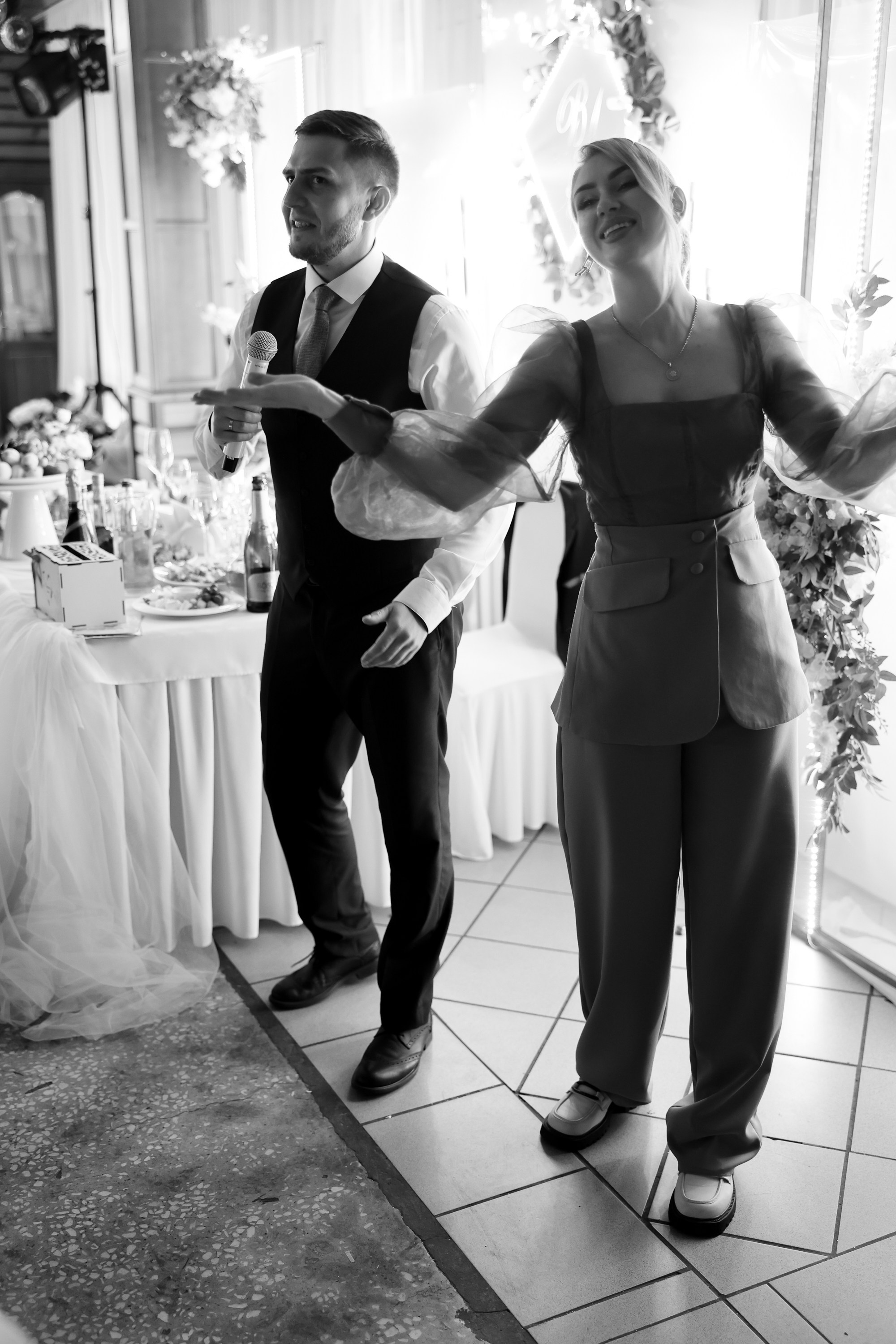 Виктор и Алина. Ведущий на свадьбу в Балашихе, Железнодорожном, Москве Евгения Гундер