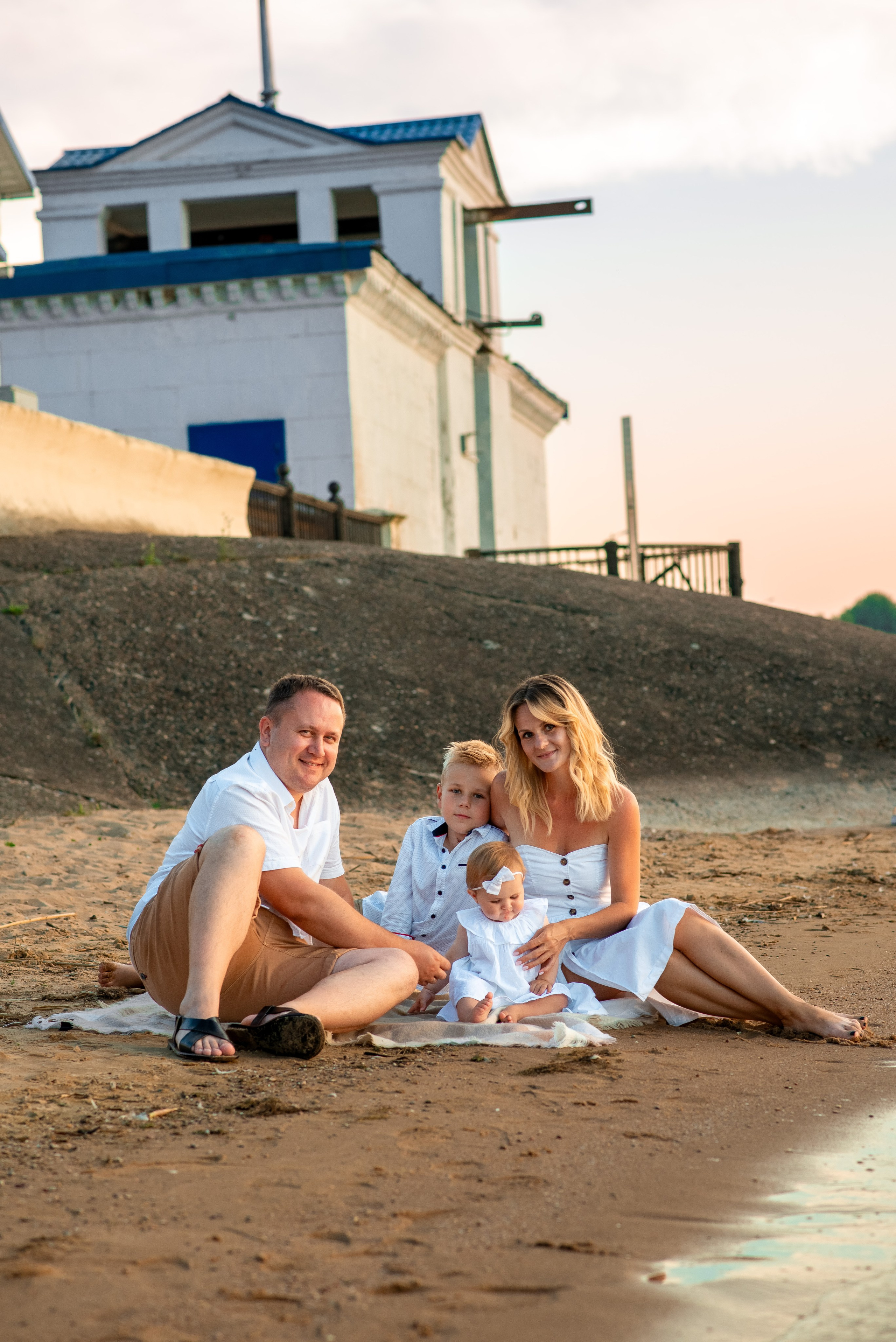 Татьяна на Минском море. Семейный фотограф на выписку из роддома и крещение Минск Настя Гришук